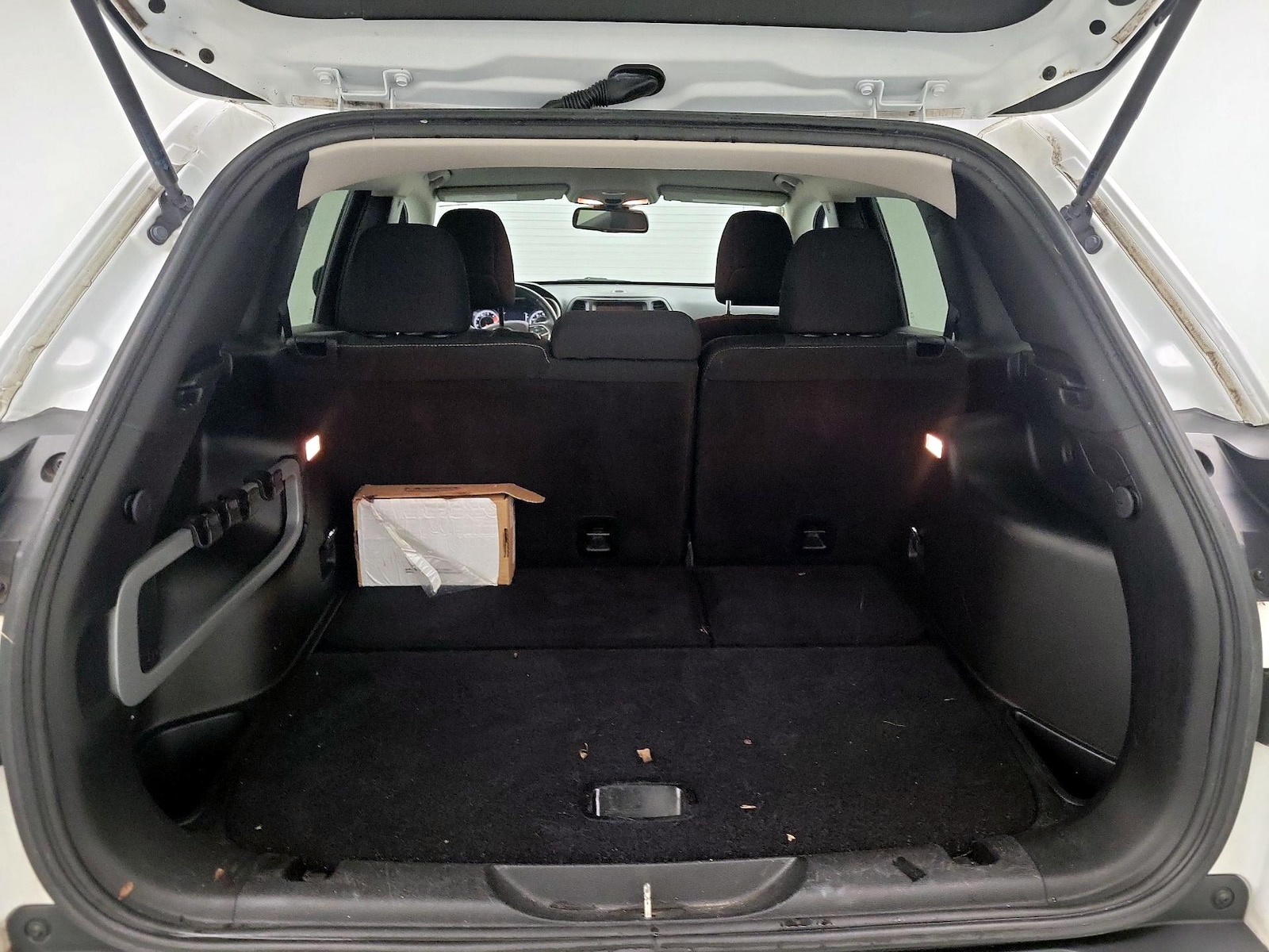 2016 Jeep Cherokee Latitude - Photo 19
