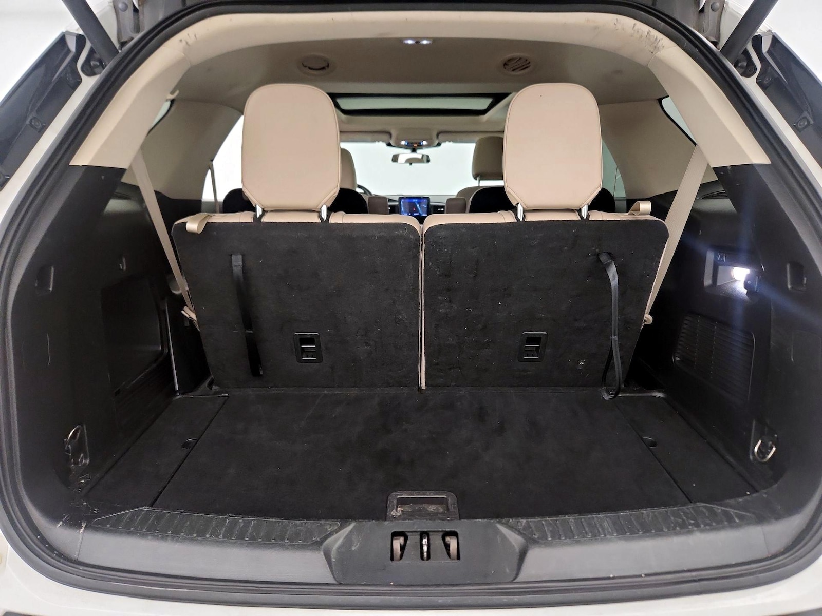 2021 Ford Explorer XLT - Photo 24
