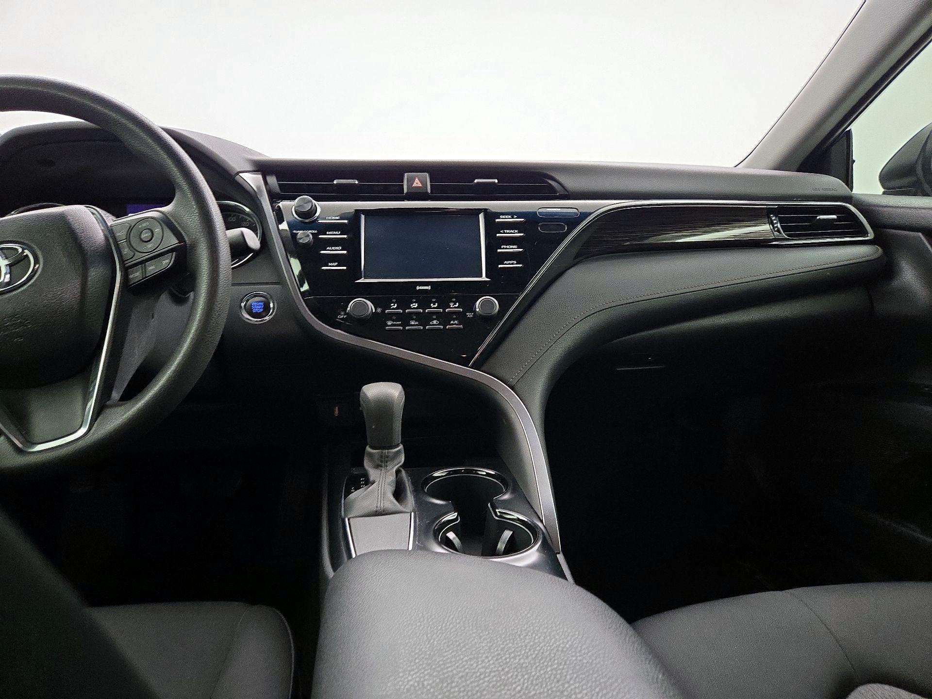 Thumbnail: 2020 Toyota Camry - 9