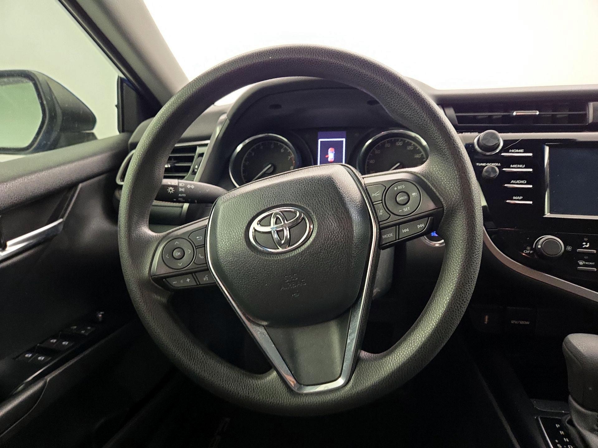 Thumbnail: 2020 Toyota Camry - 10