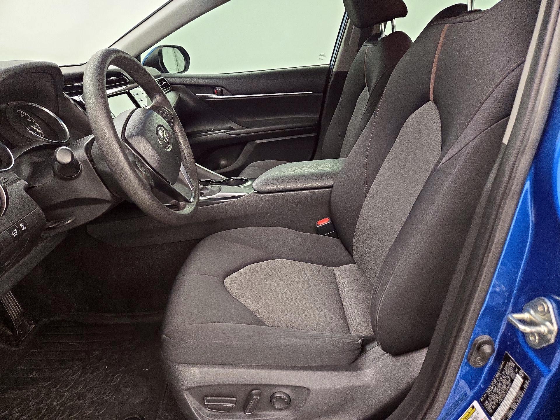 Thumbnail: 2020 Toyota Camry - 11