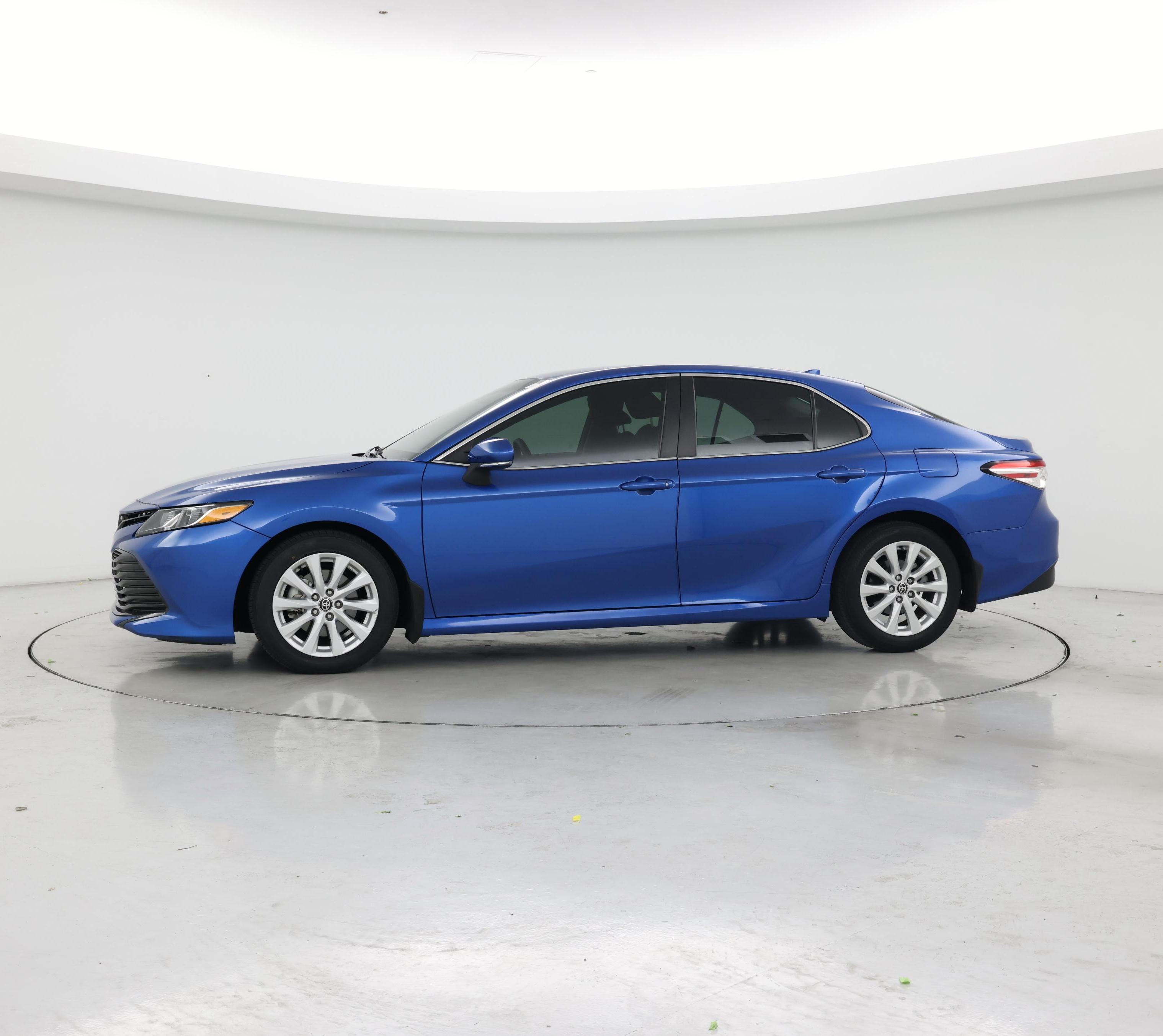 Thumbnail: 2020 Toyota Camry - 3