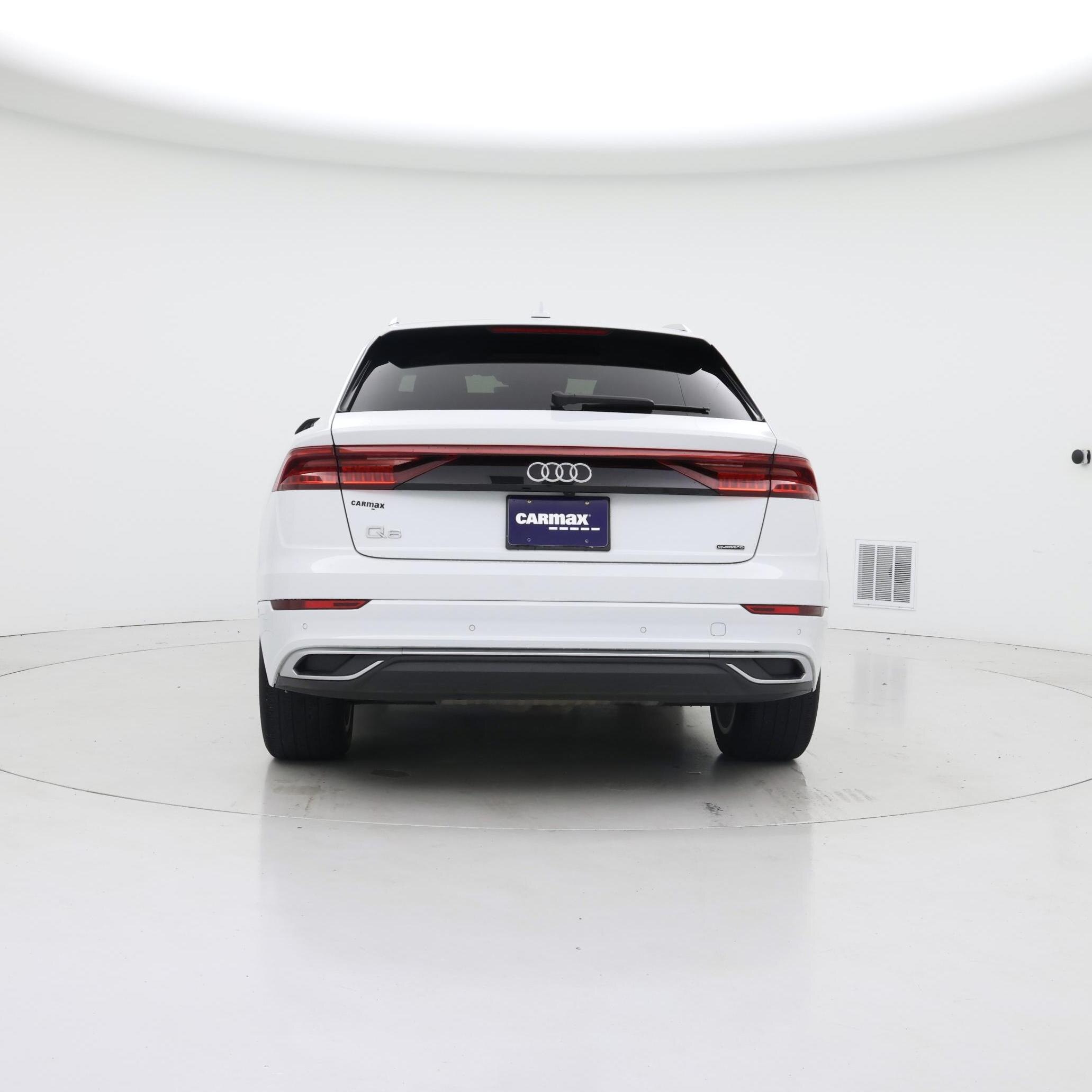 Thumbnail: 2023 Audi Q8 - 6