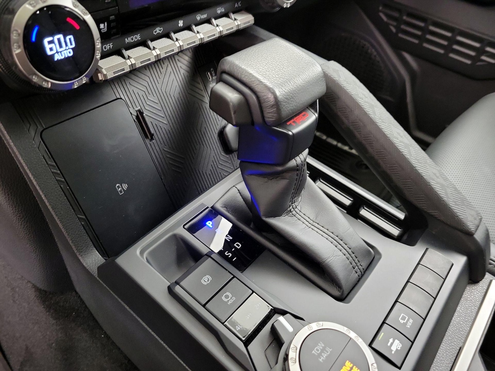 2024 Toyota Tacoma TRD Sport - Photo 18
