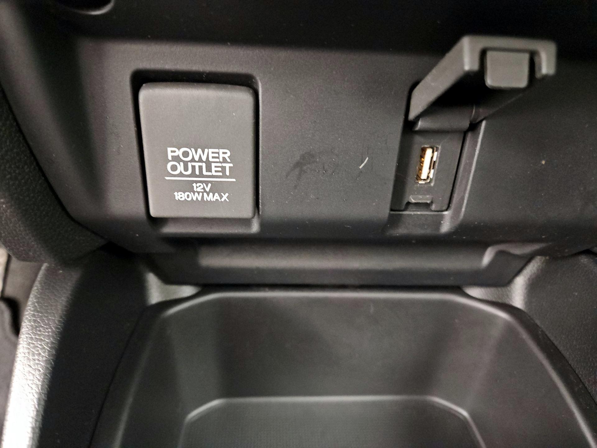 Thumbnail: 2018 Honda Fit - 18