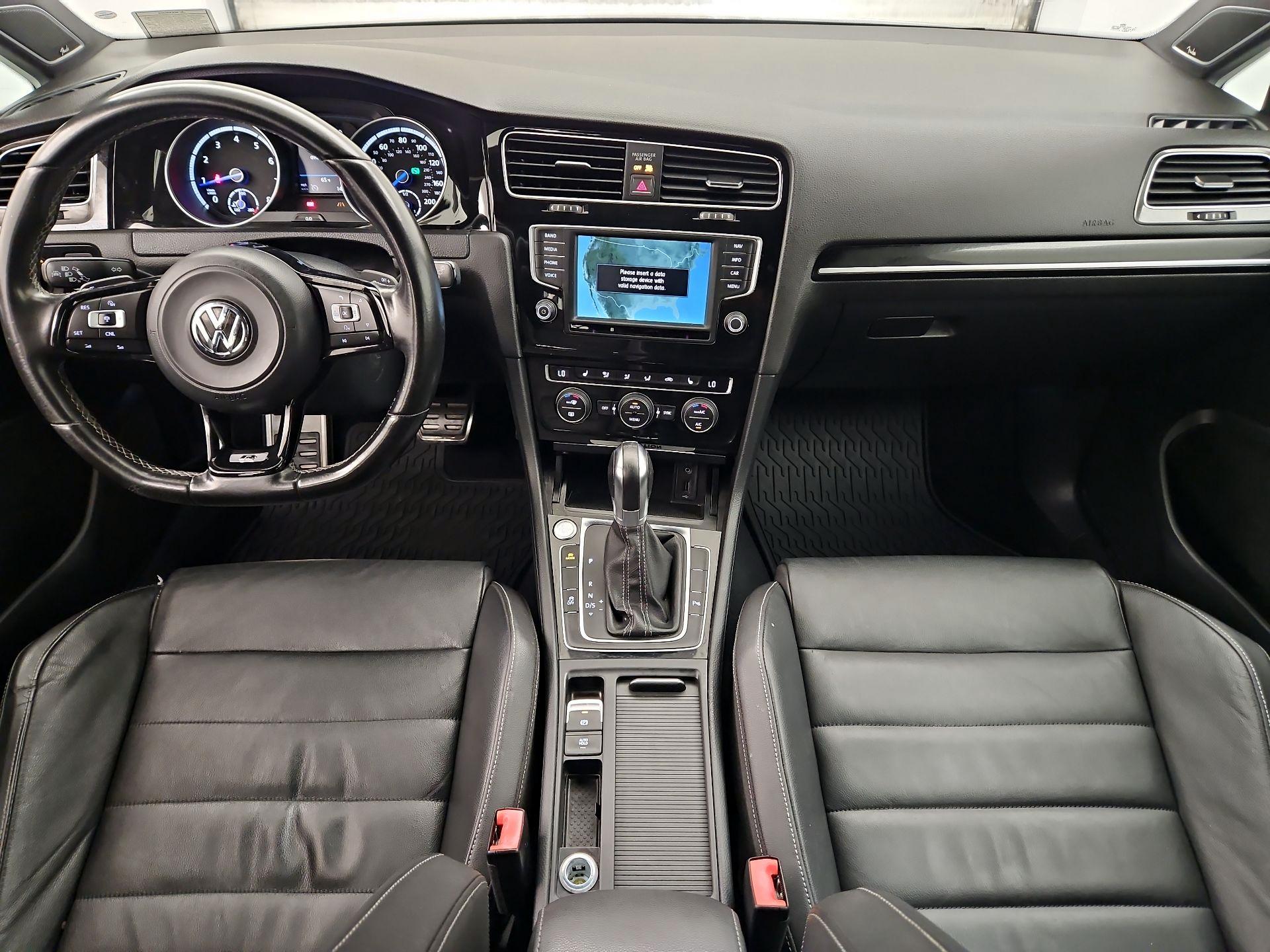 Thumbnail: 2017 Volkswagen Golf - 9