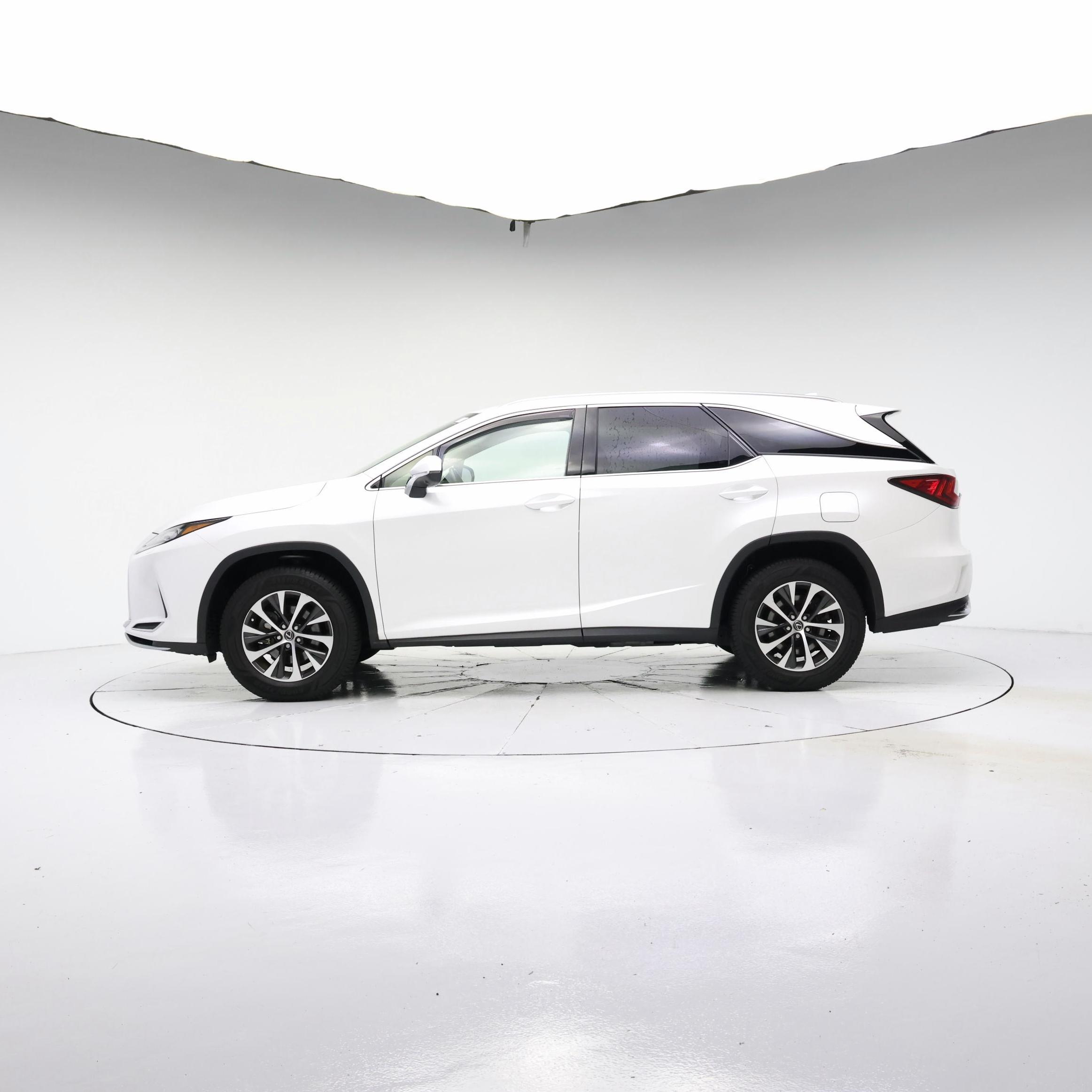 Thumbnail: 2022 Lexus RX - 3