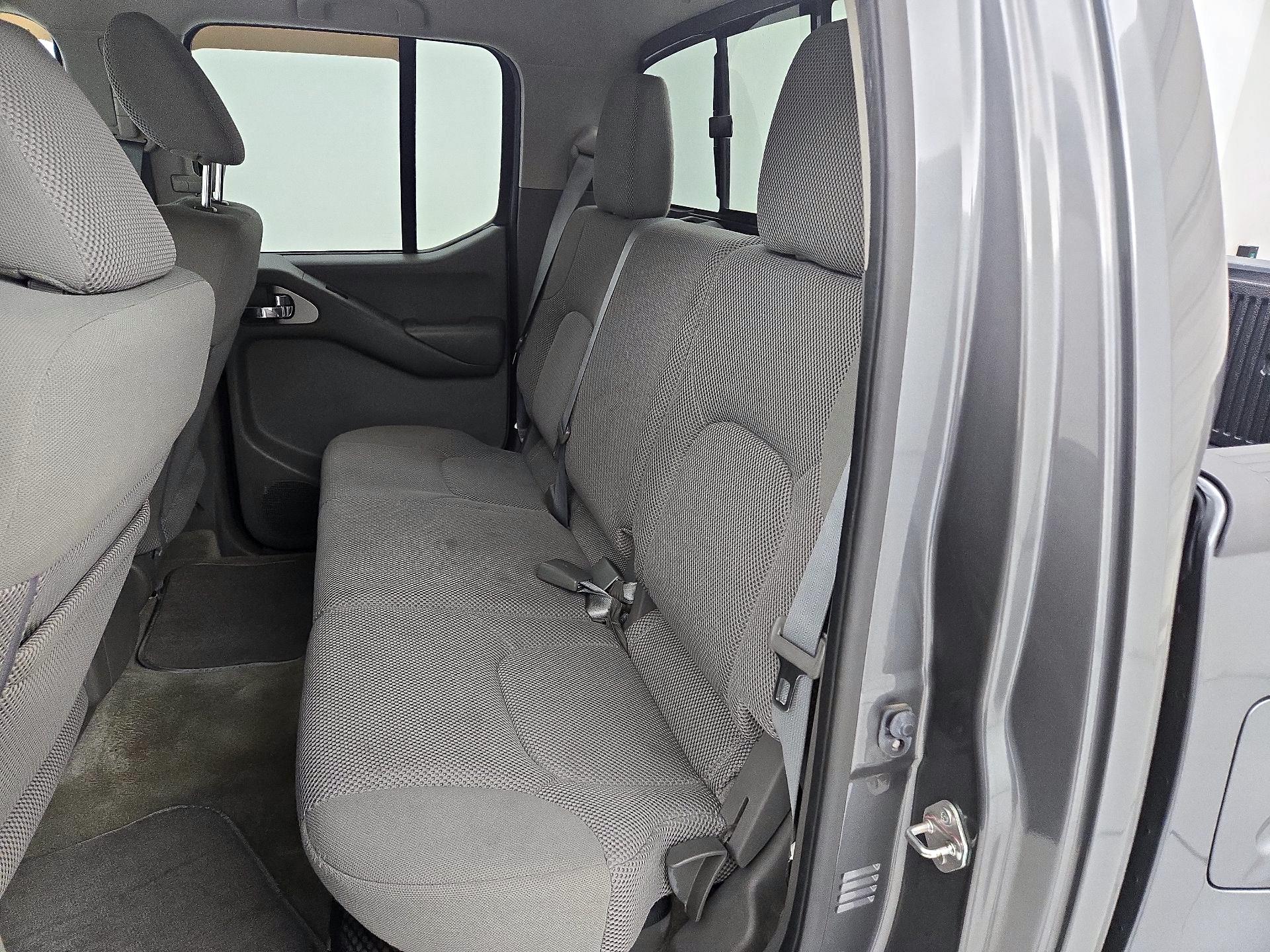 Thumbnail: 2016 Nissan Frontier - 18