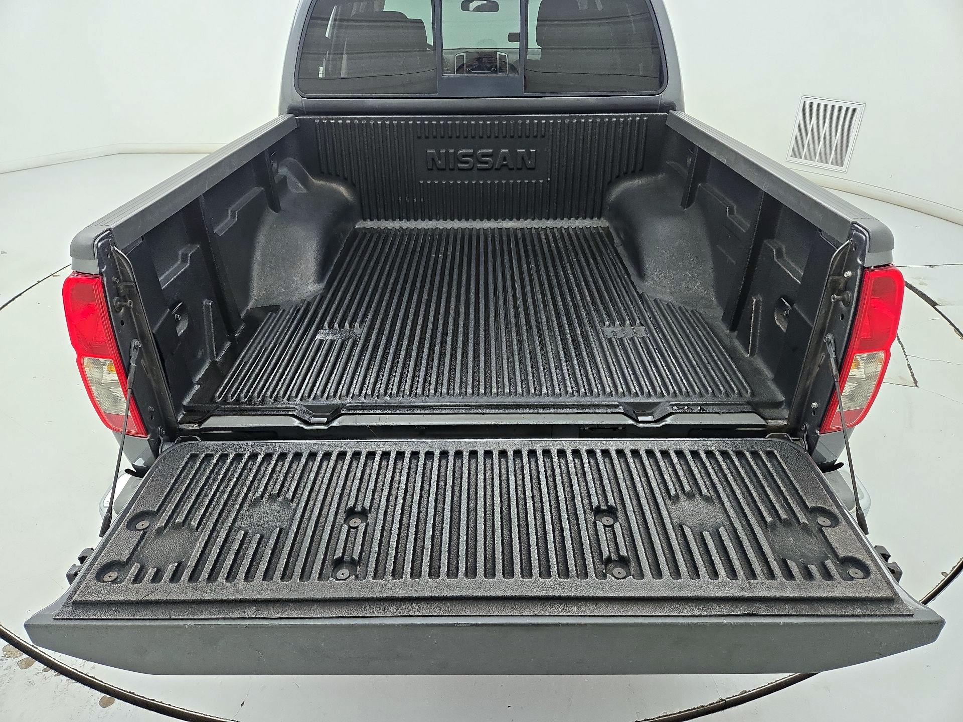 Thumbnail: 2016 Nissan Frontier - 19