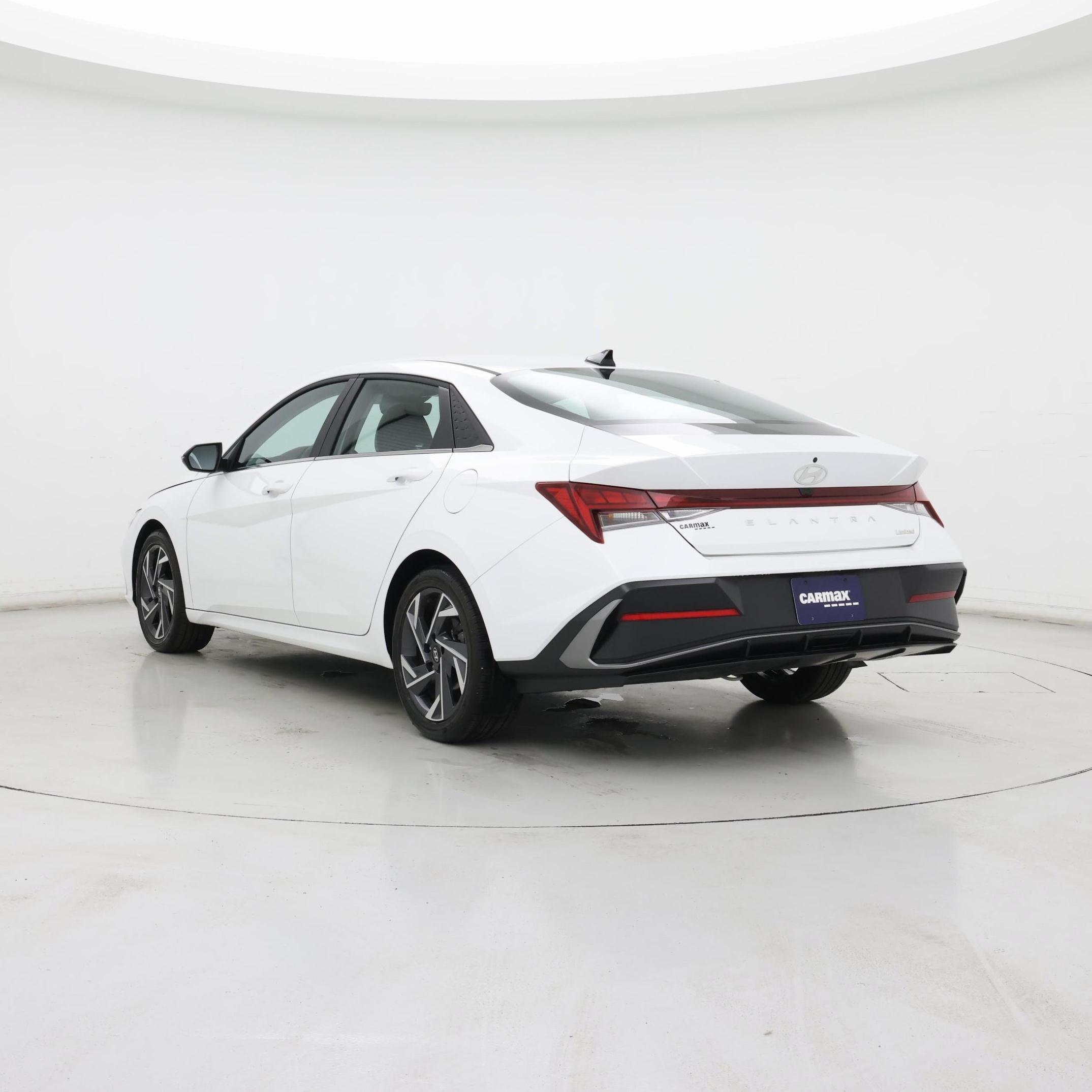 Thumbnail: 2025 Hyundai Elantra - 2