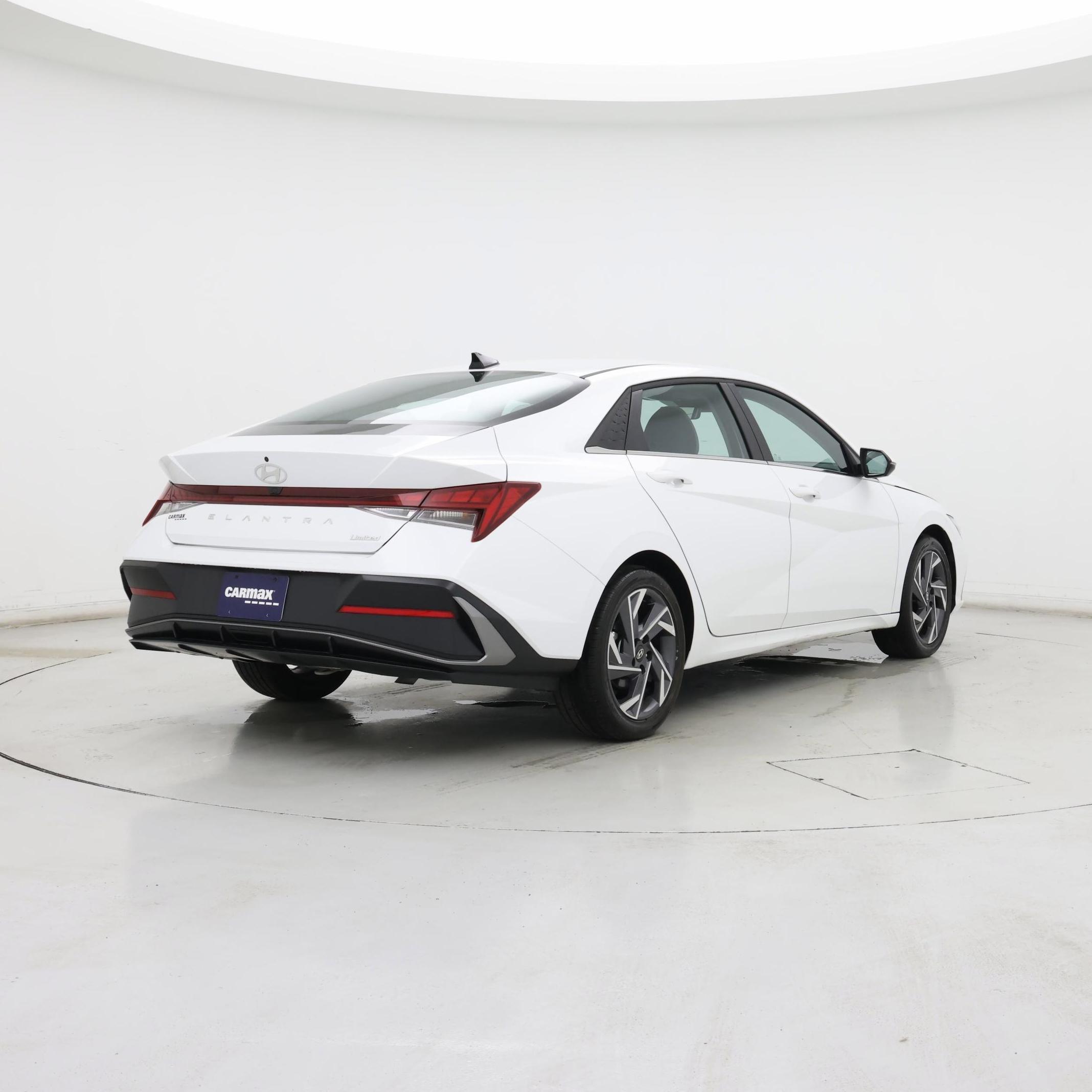 Thumbnail: 2025 Hyundai Elantra - 8