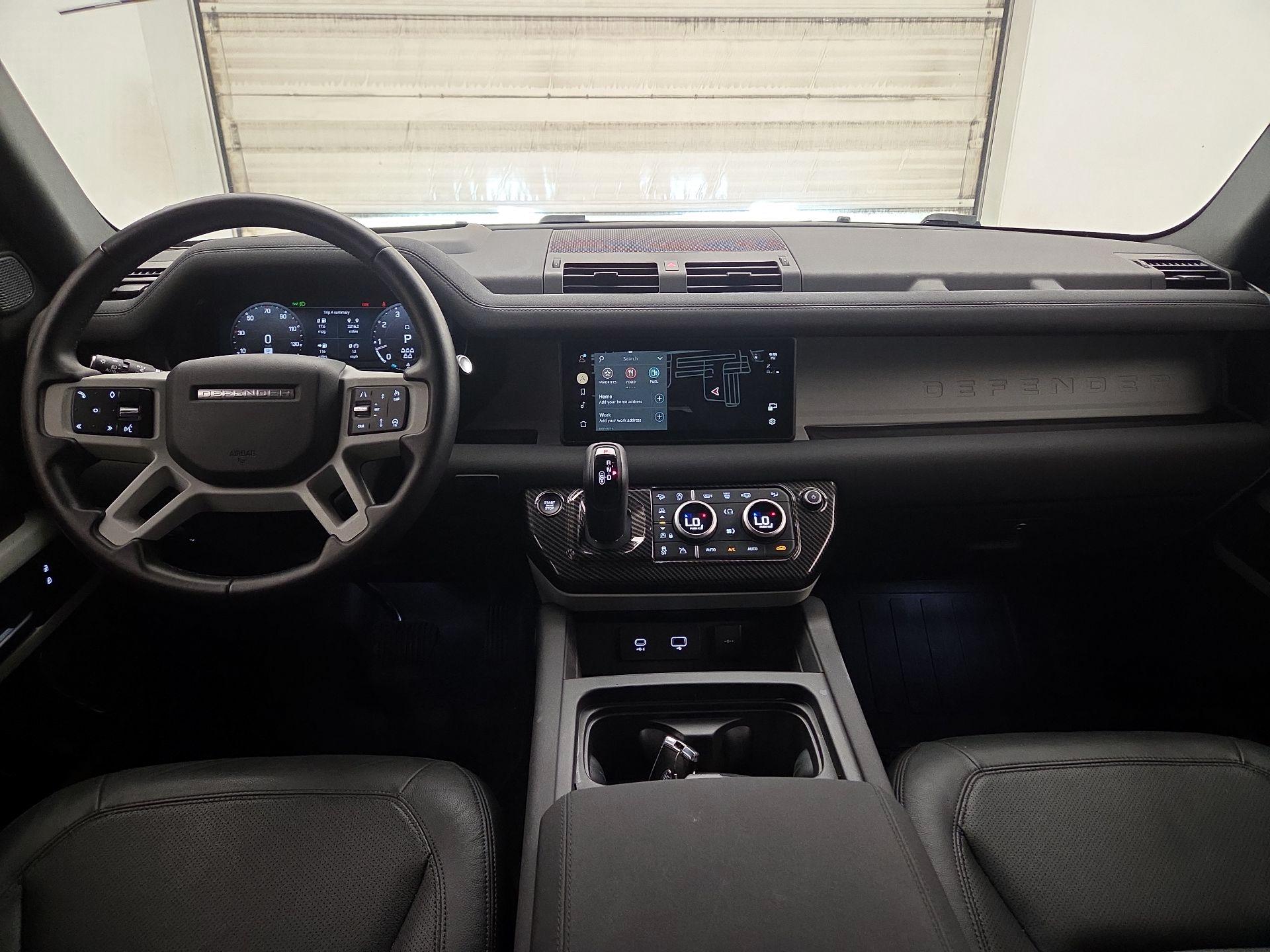 Thumbnail: 2023 Land Rover Defender - 9