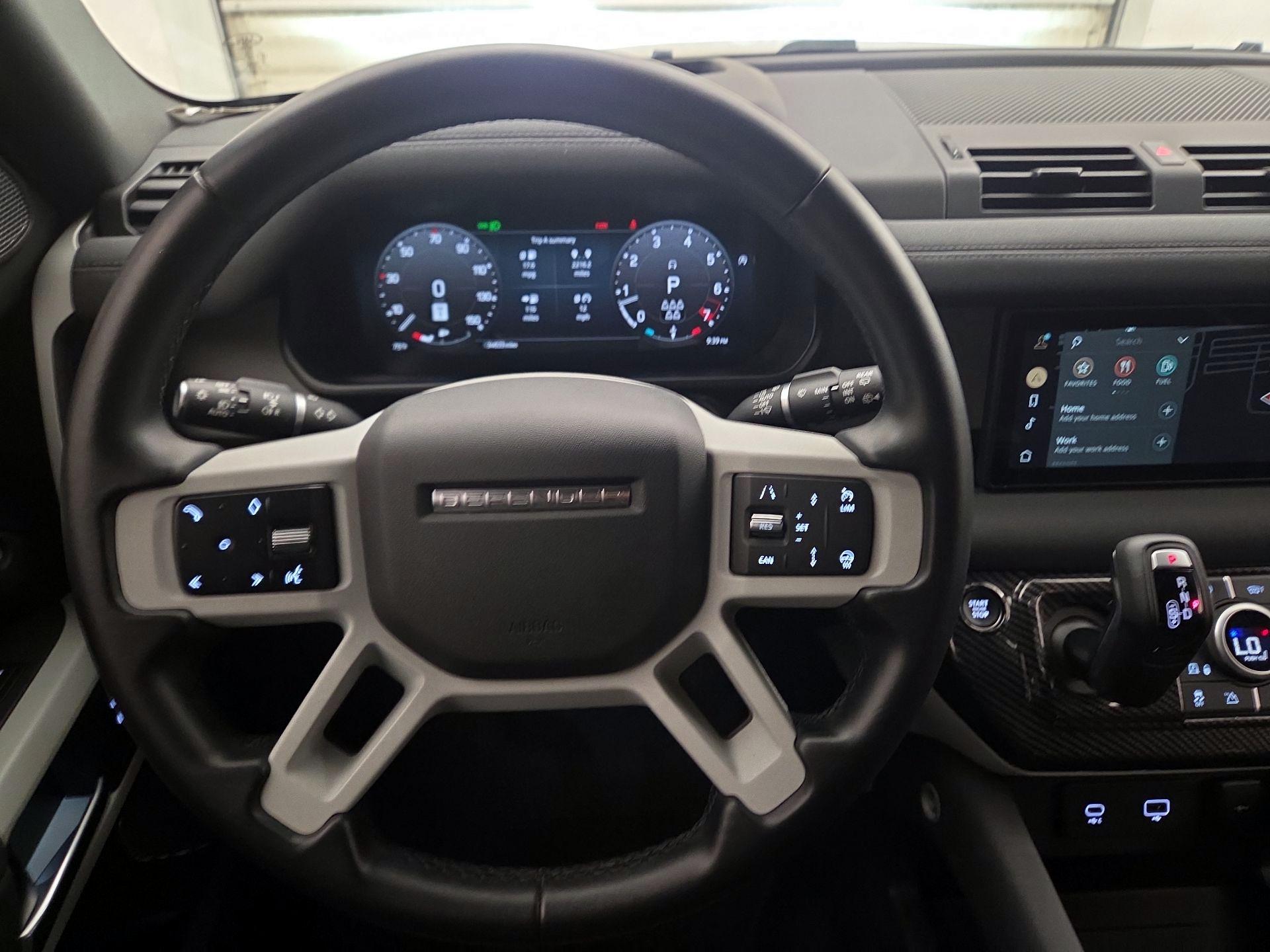 Thumbnail: 2023 Land Rover Defender - 10