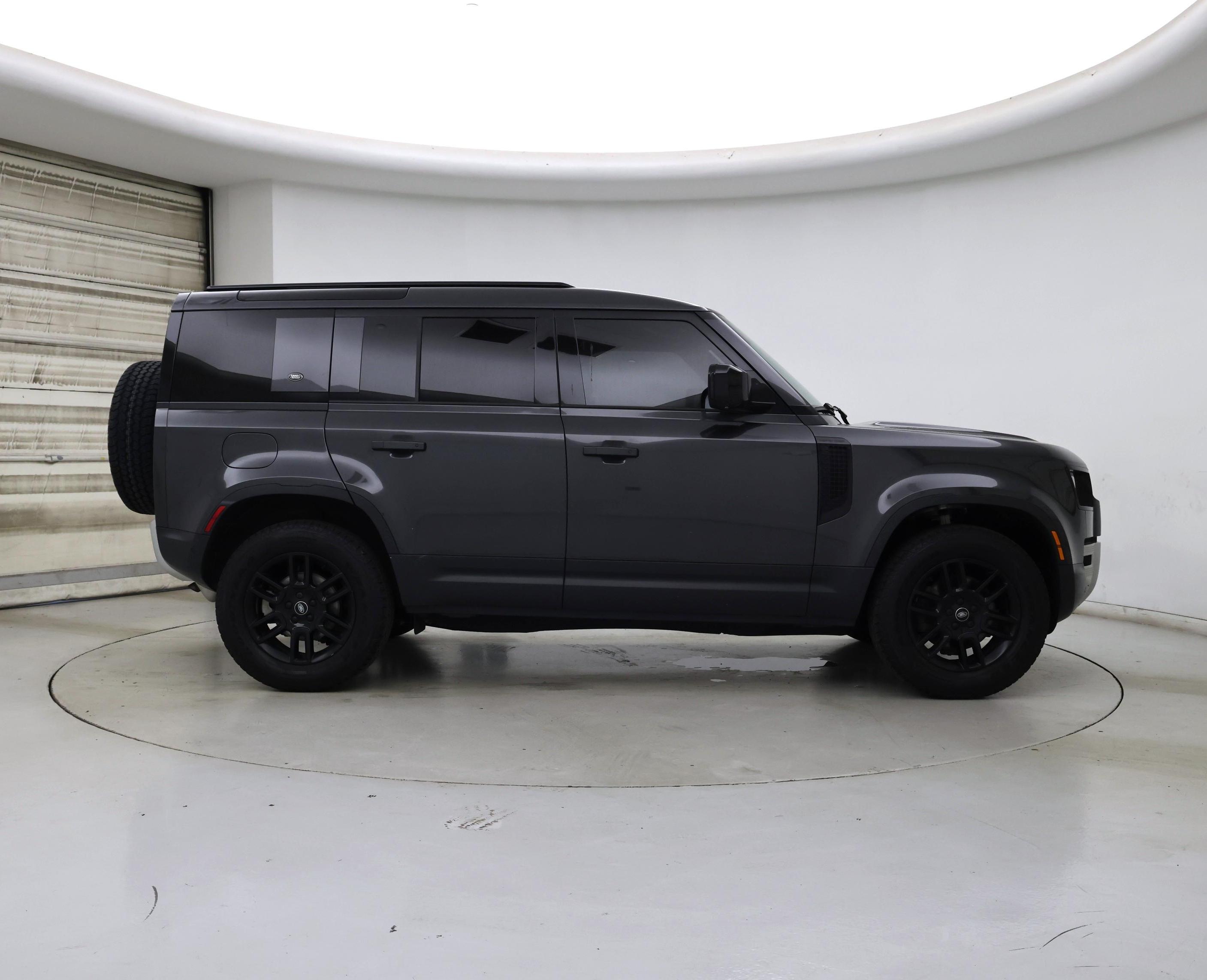 Thumbnail: 2023 Land Rover Defender - 7