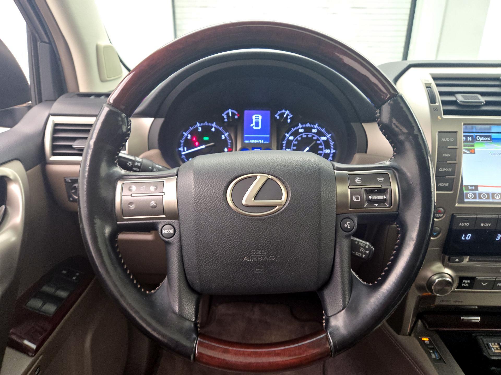 Thumbnail: 2018 Lexus GX - 10