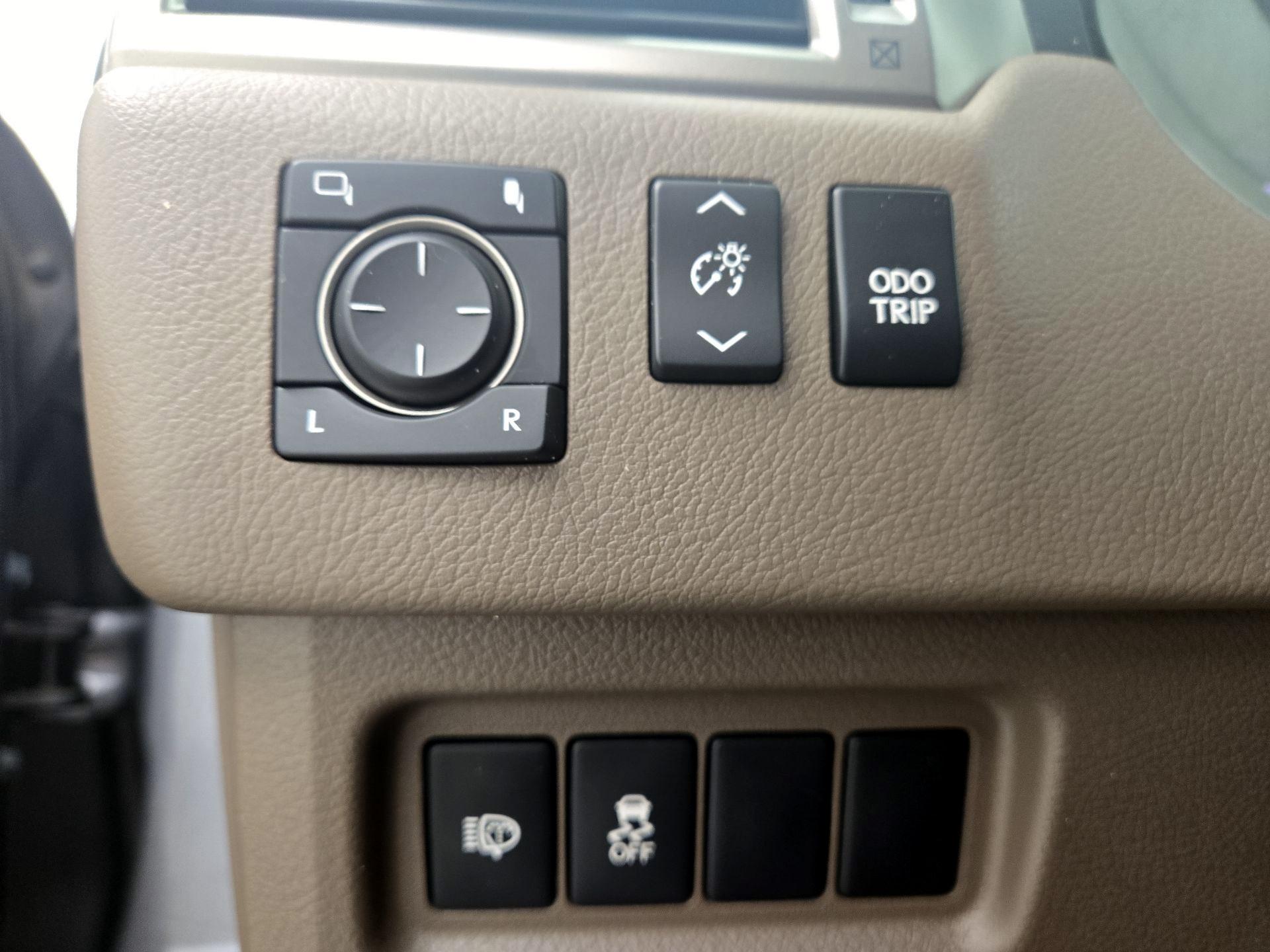 Thumbnail: 2018 Lexus GX - 13