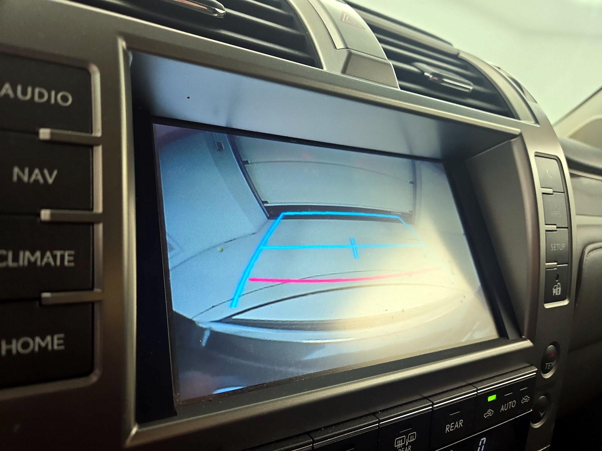 Thumbnail: 2018 Lexus GX - 15