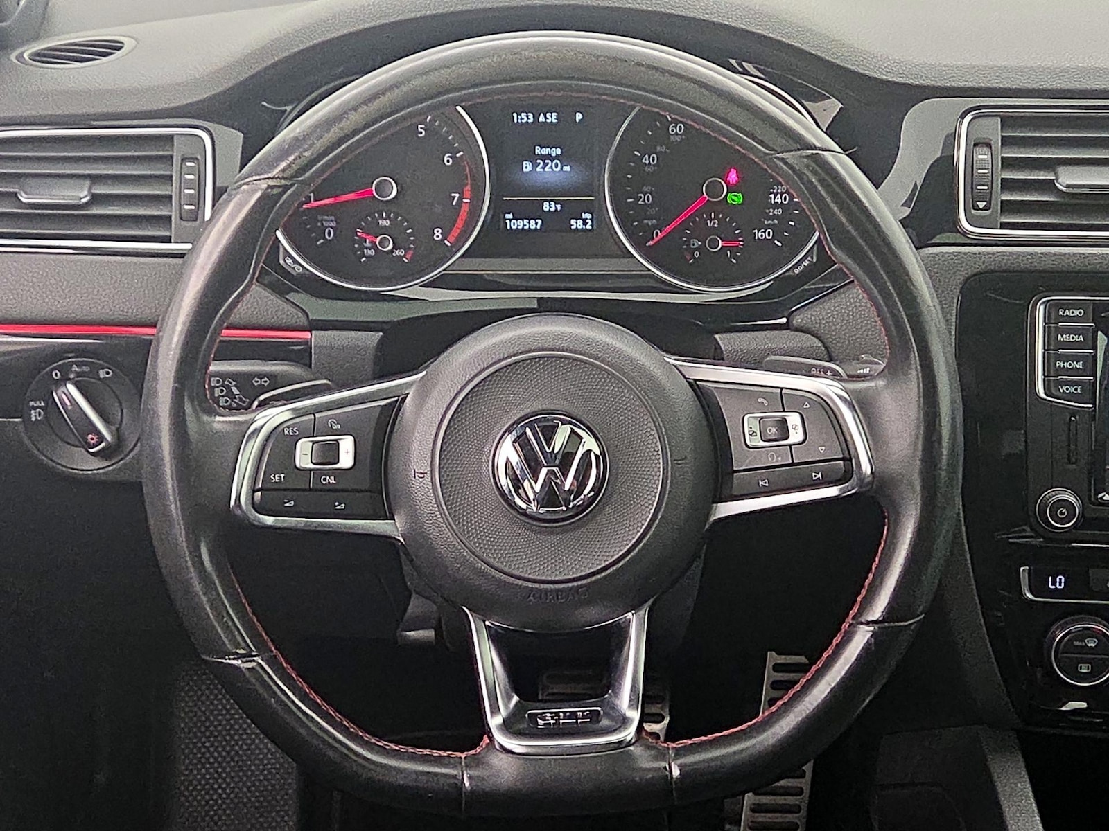 2018 Volkswagen Jetta GLI - Photo 11