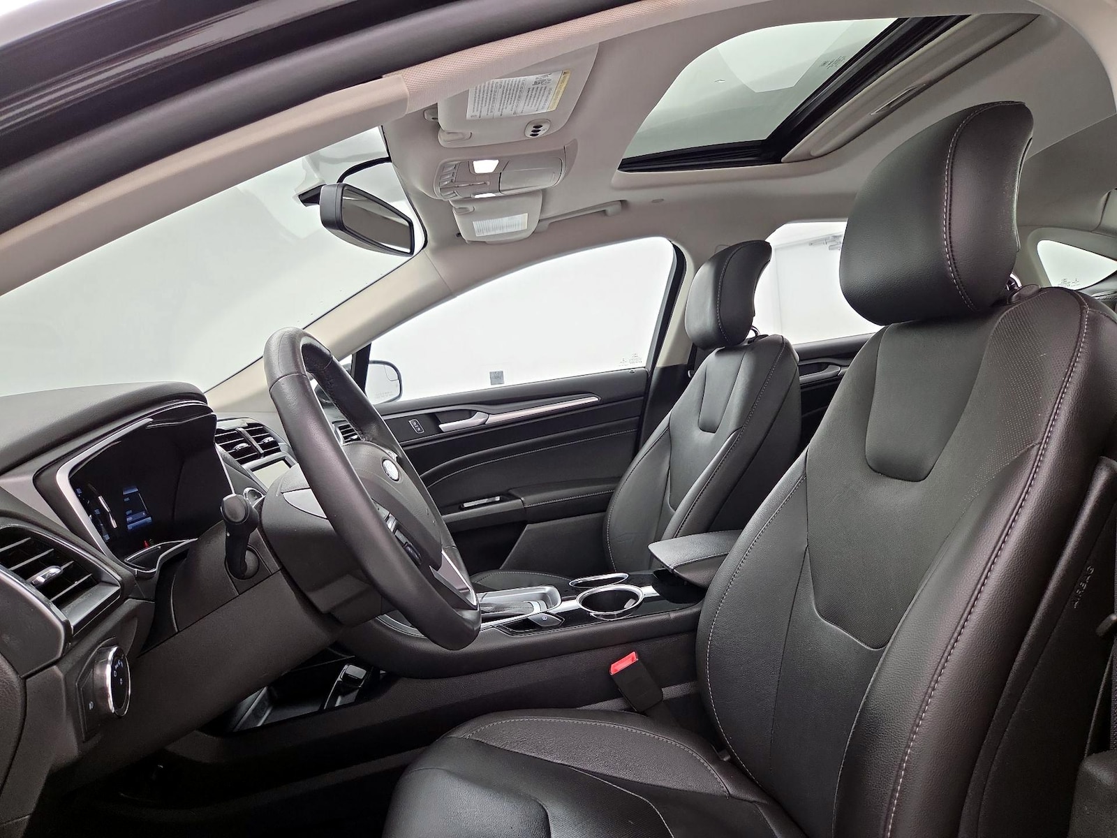 Sunroof(s) & Overhead Airbags