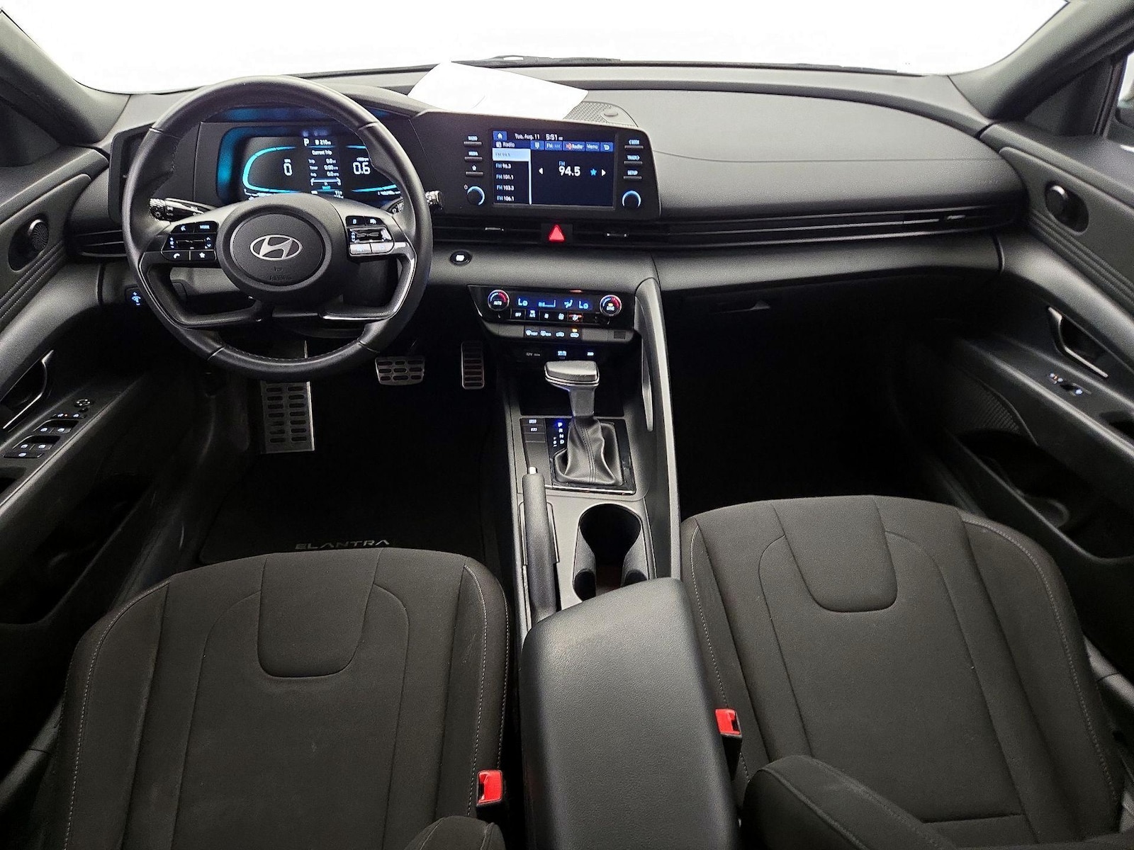 2025 Hyundai Elantra SEL - Photo 10