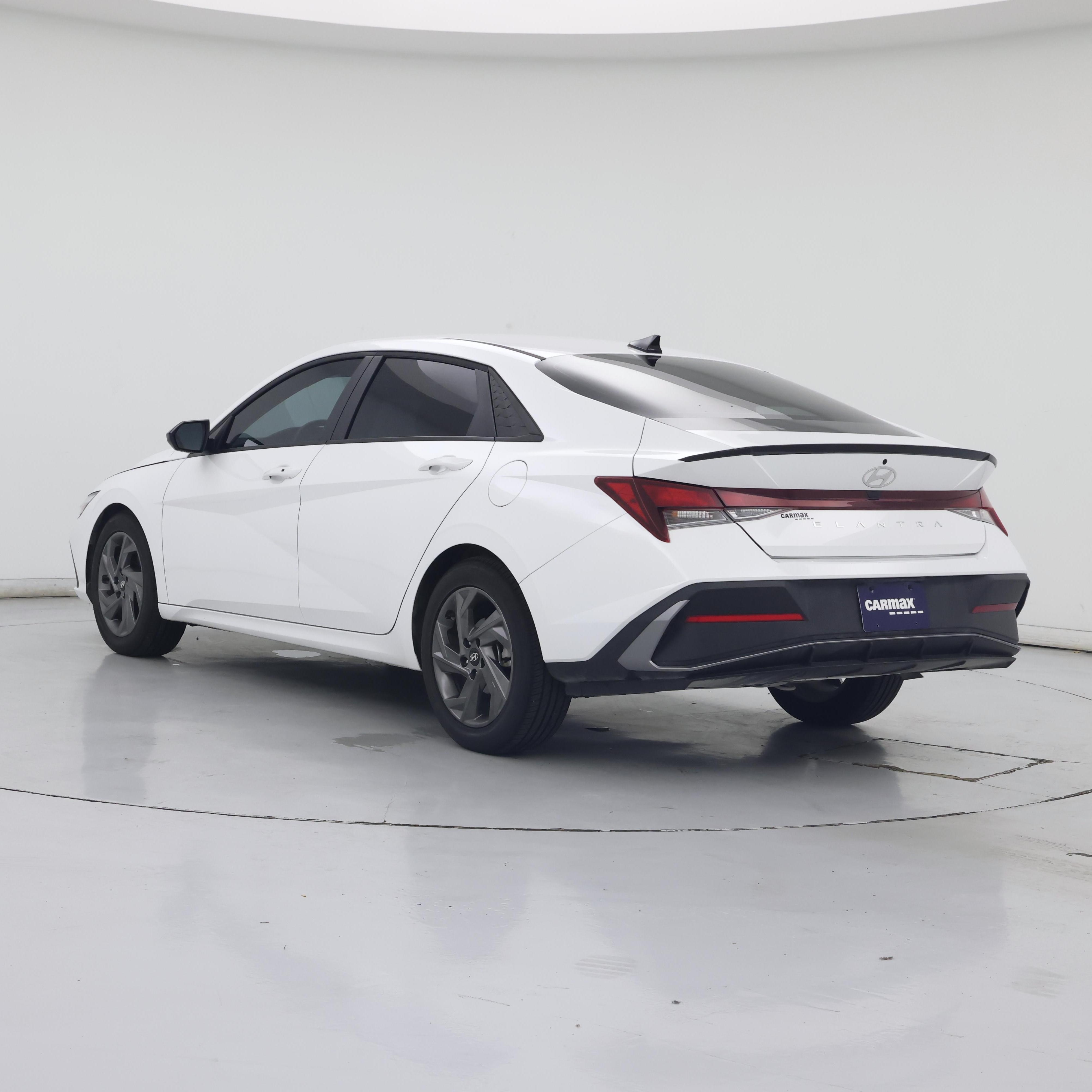 Thumbnail: 2025 Hyundai Elantra - 2