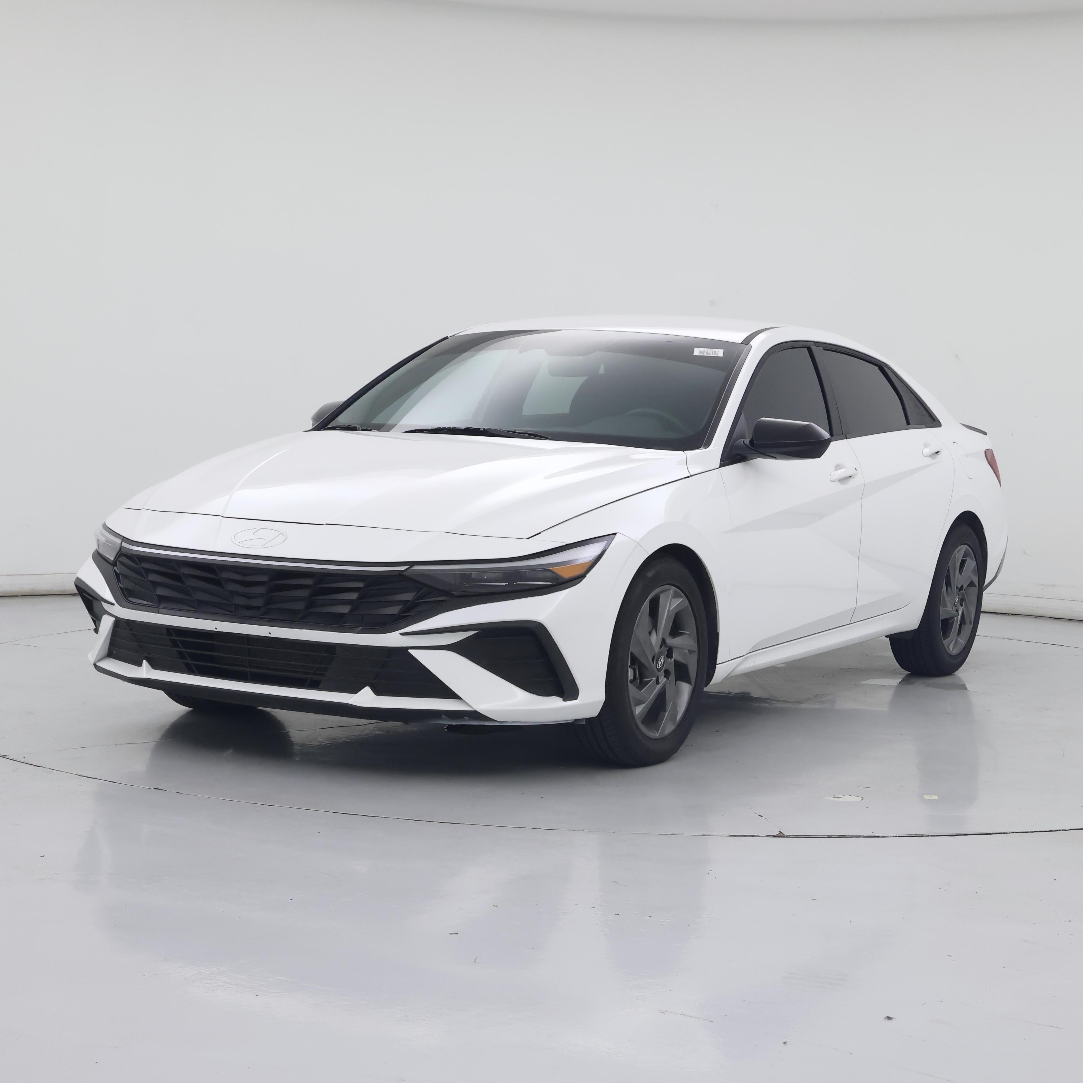 Thumbnail: 2025 Hyundai Elantra - 4