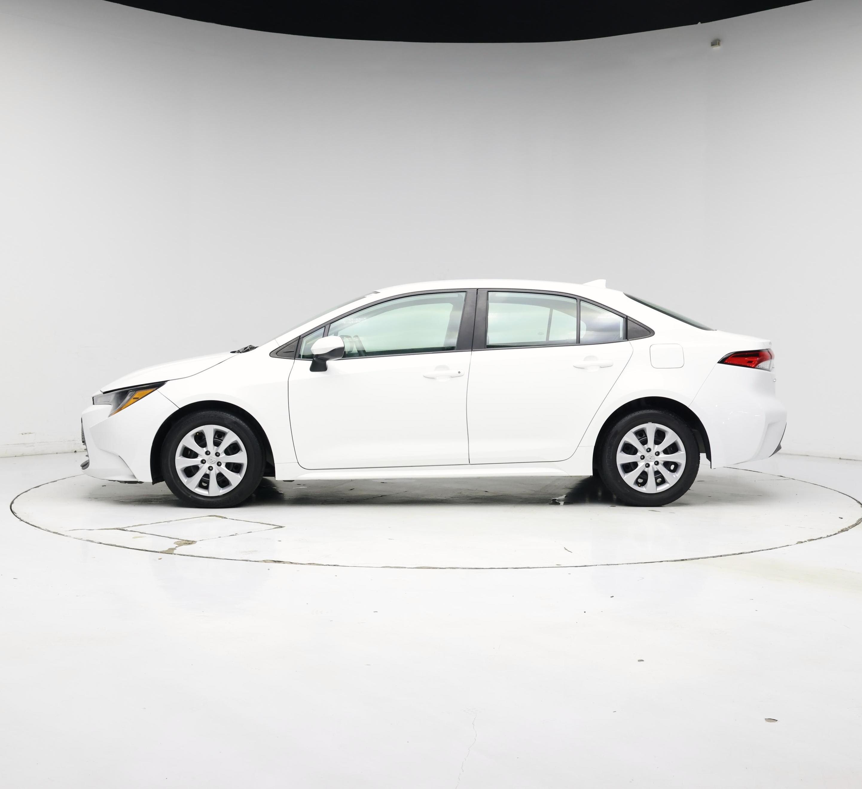 Thumbnail: 2023 Toyota Corolla - 3
