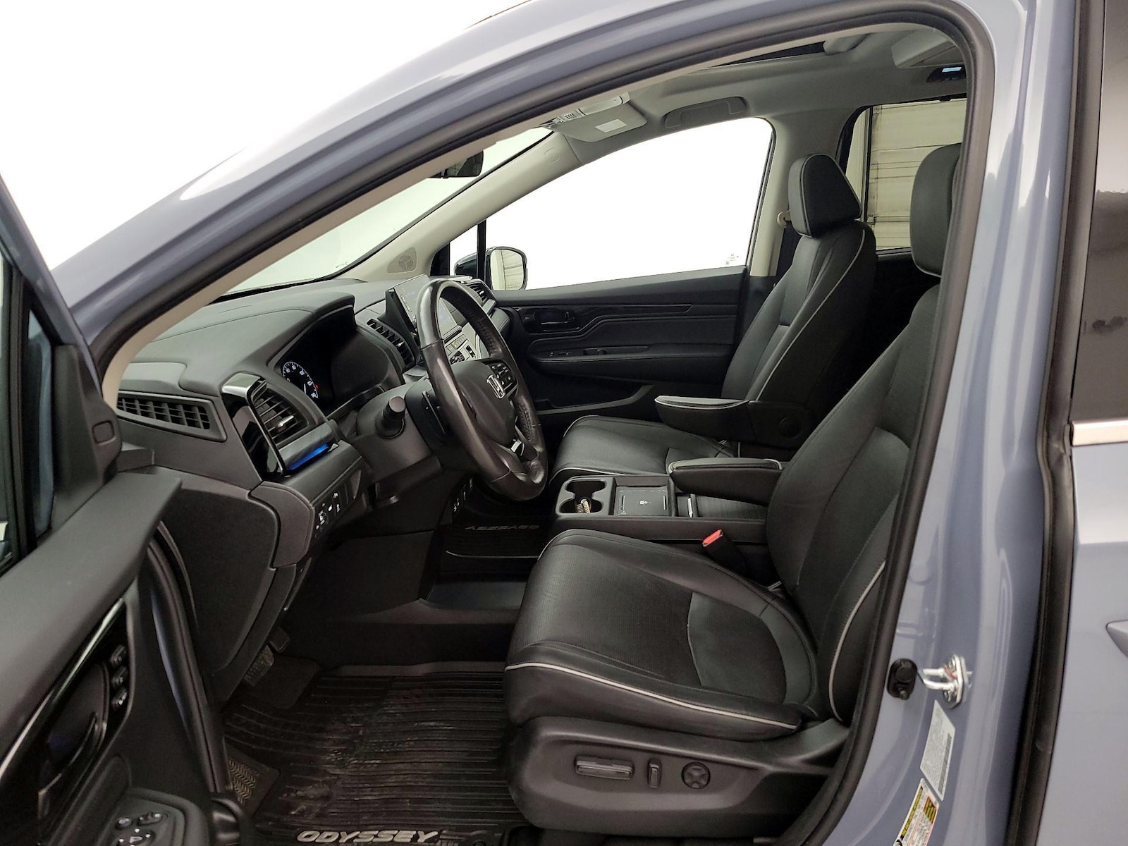 2025 Honda Odyssey Elite - Photo 12
