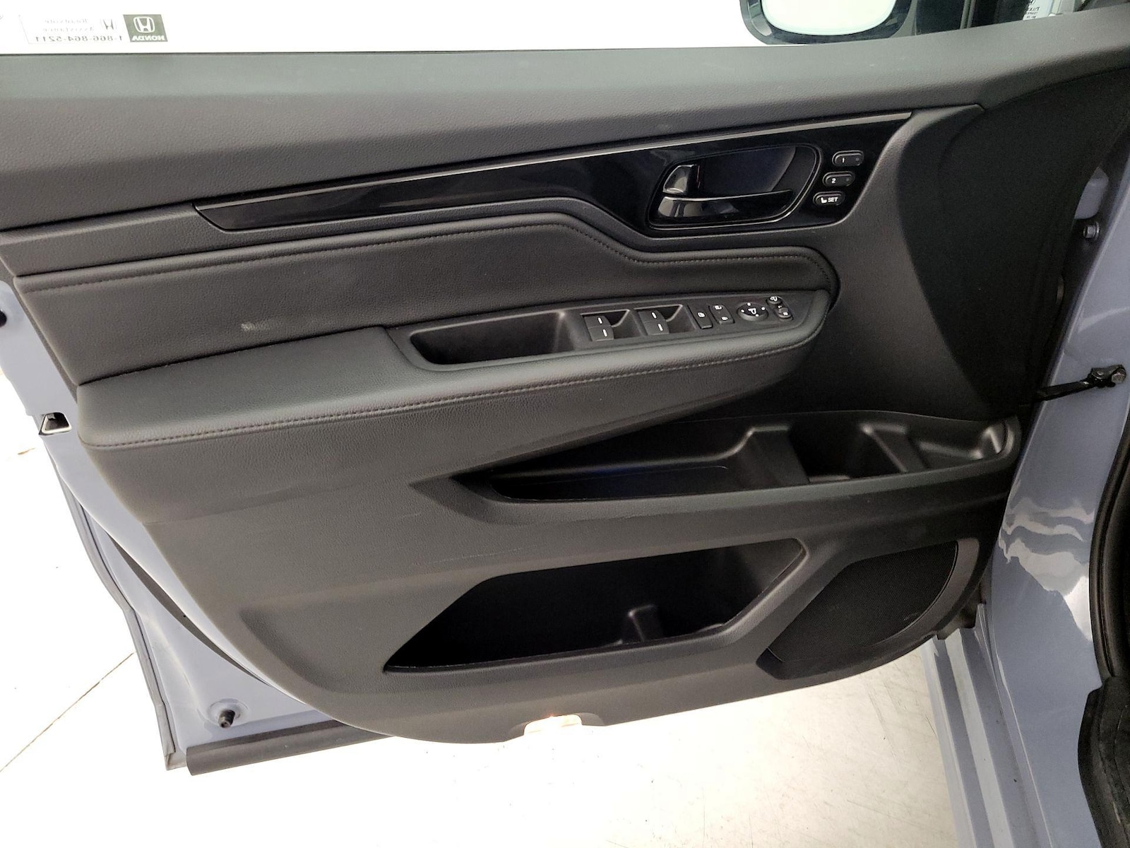 2025 Honda Odyssey Elite - Photo 13