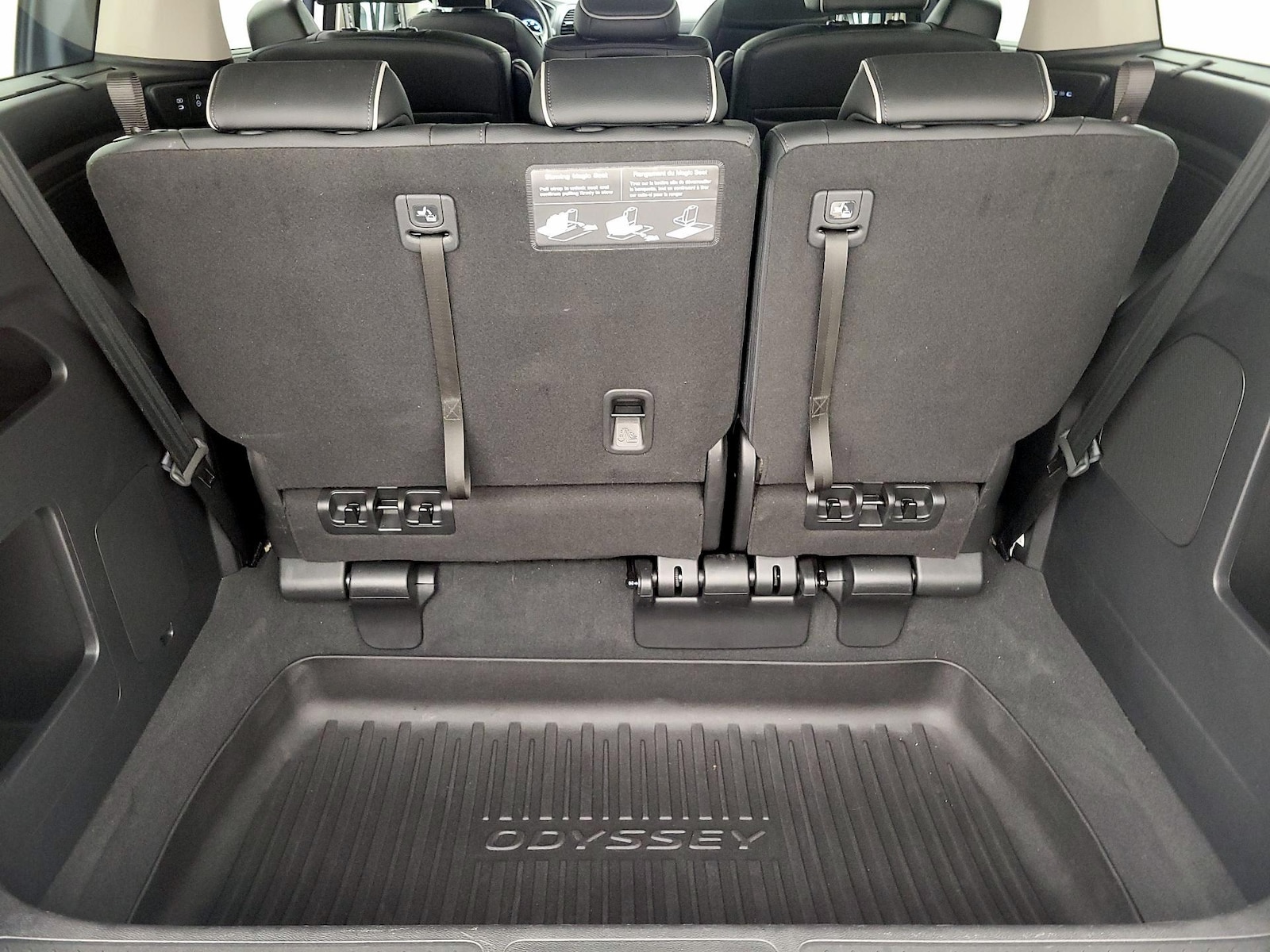 2025 Honda Odyssey Elite - Photo 22