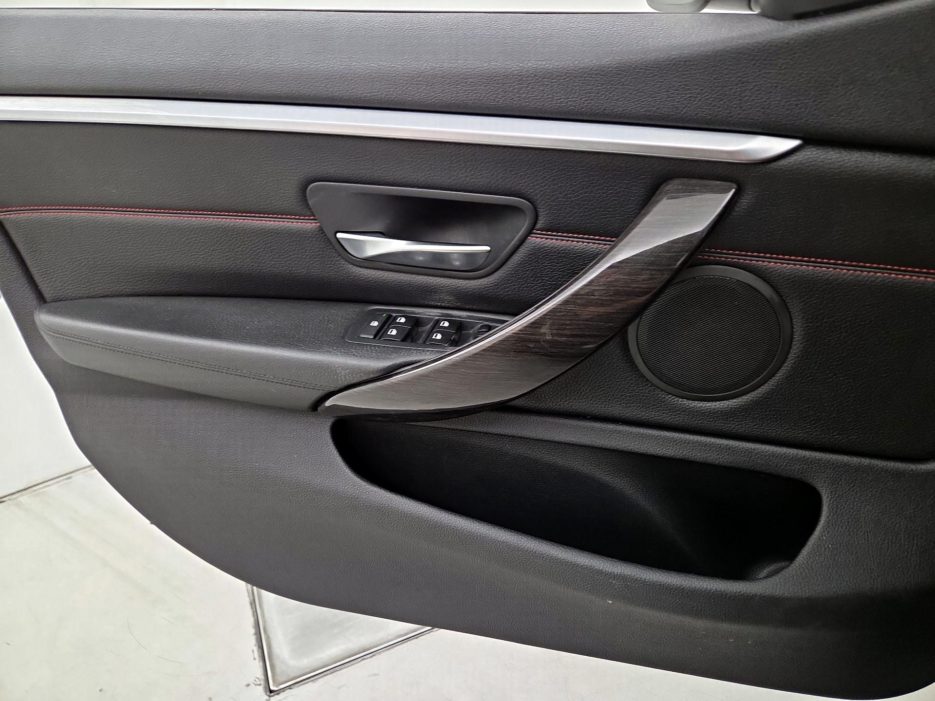 Thumbnail: 2015 BMW 4 Series - 12