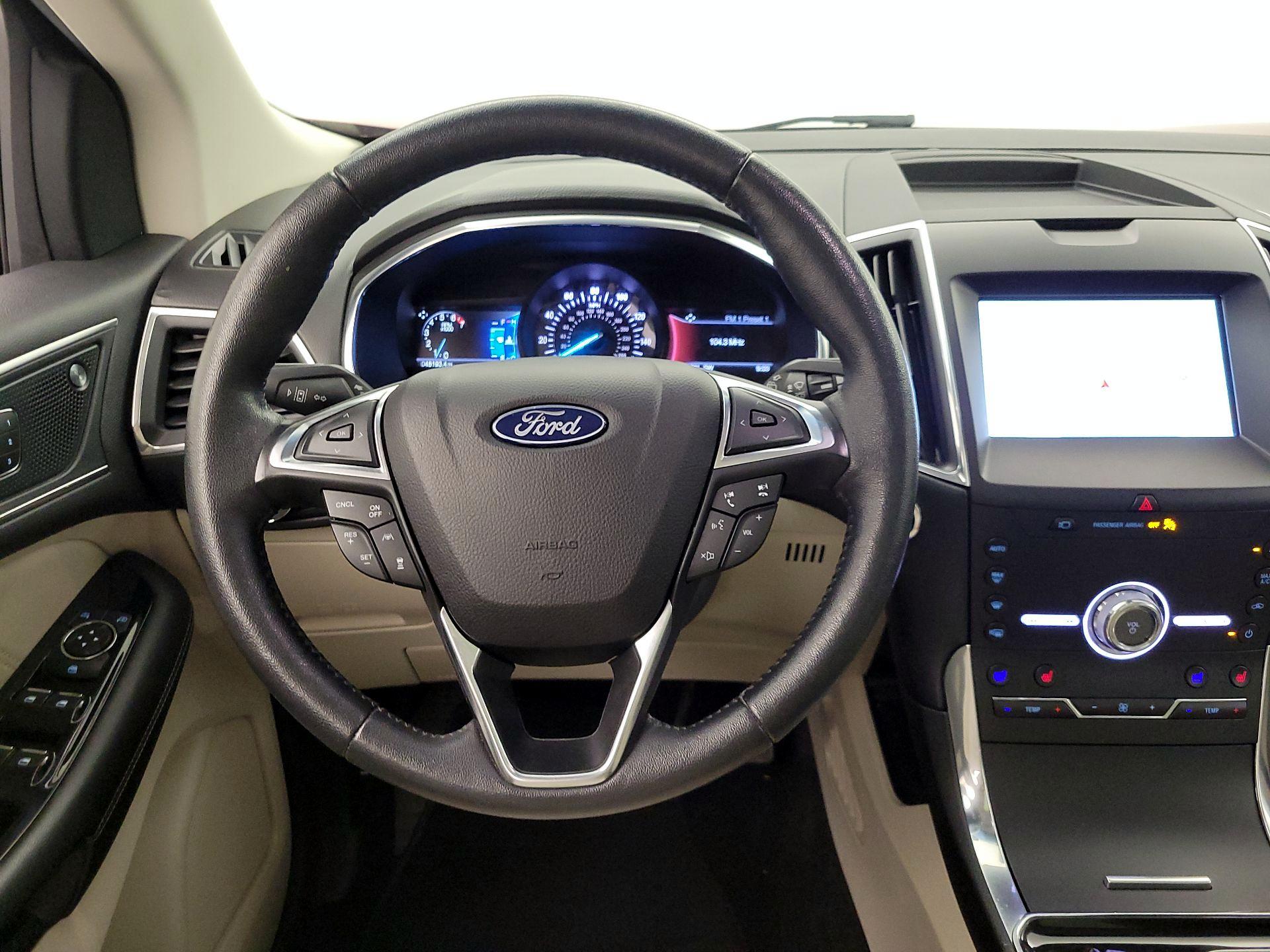 Thumbnail: 2020 Ford Edge - 10