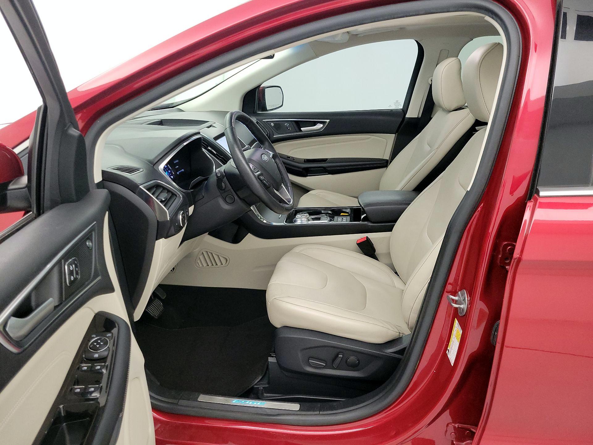 Thumbnail: 2020 Ford Edge - 11