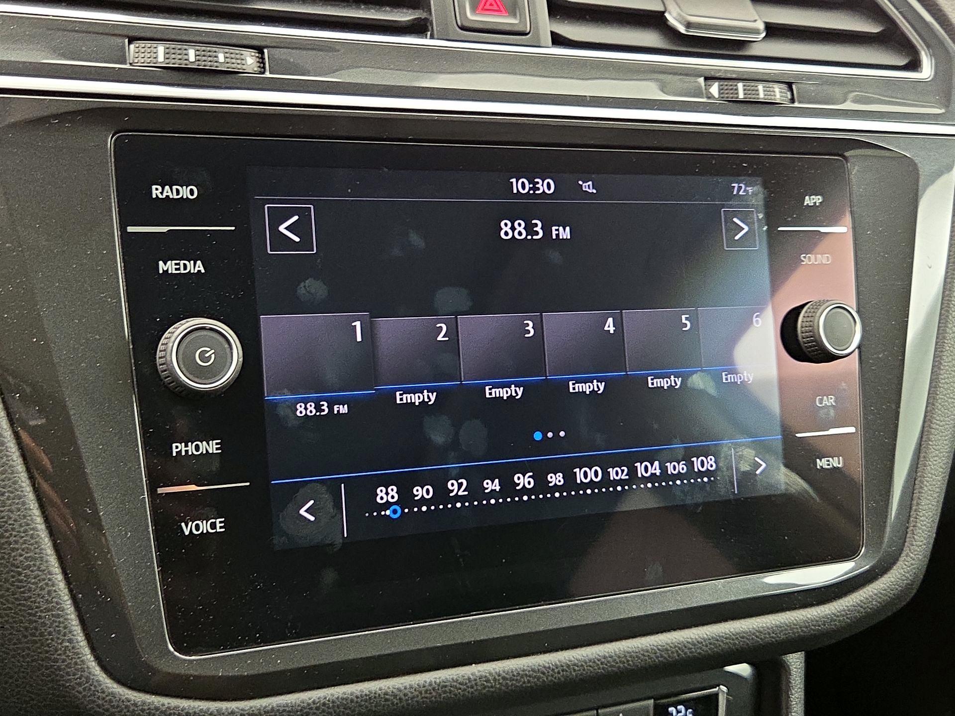 Thumbnail: 2018 Volkswagen Tiguan - 15