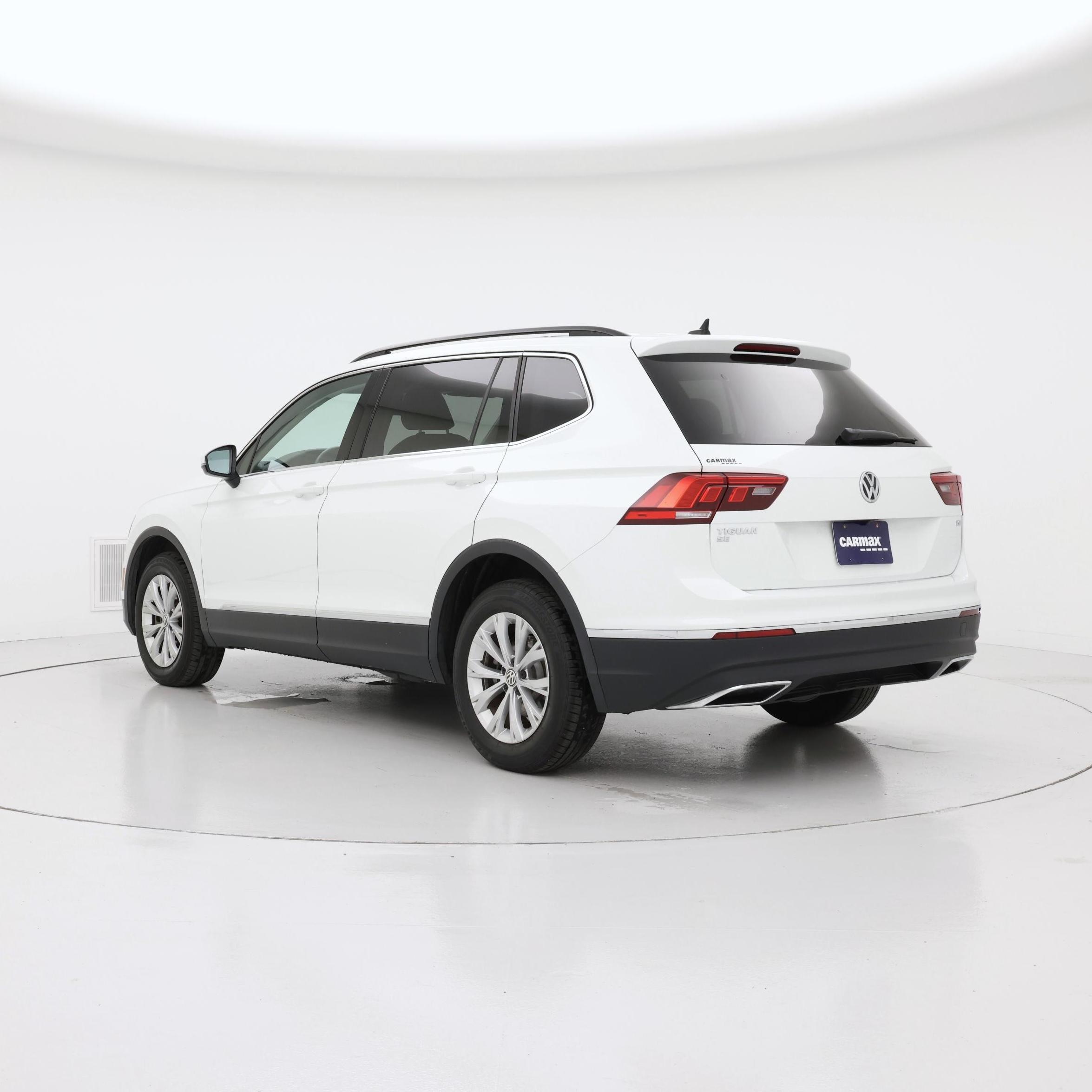 Thumbnail: 2018 Volkswagen Tiguan - 2
