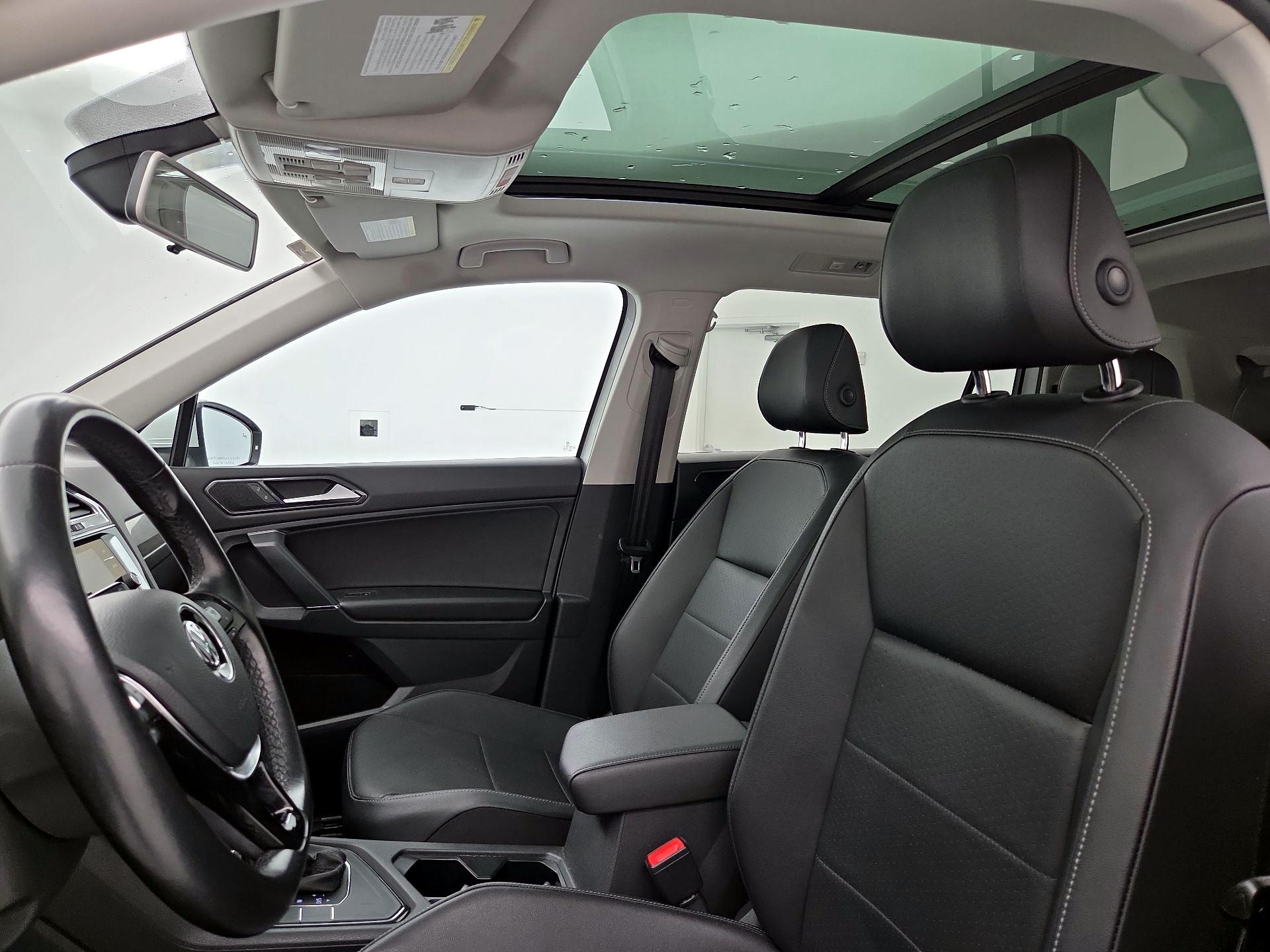 Thumbnail: 2018 Volkswagen Tiguan - 19