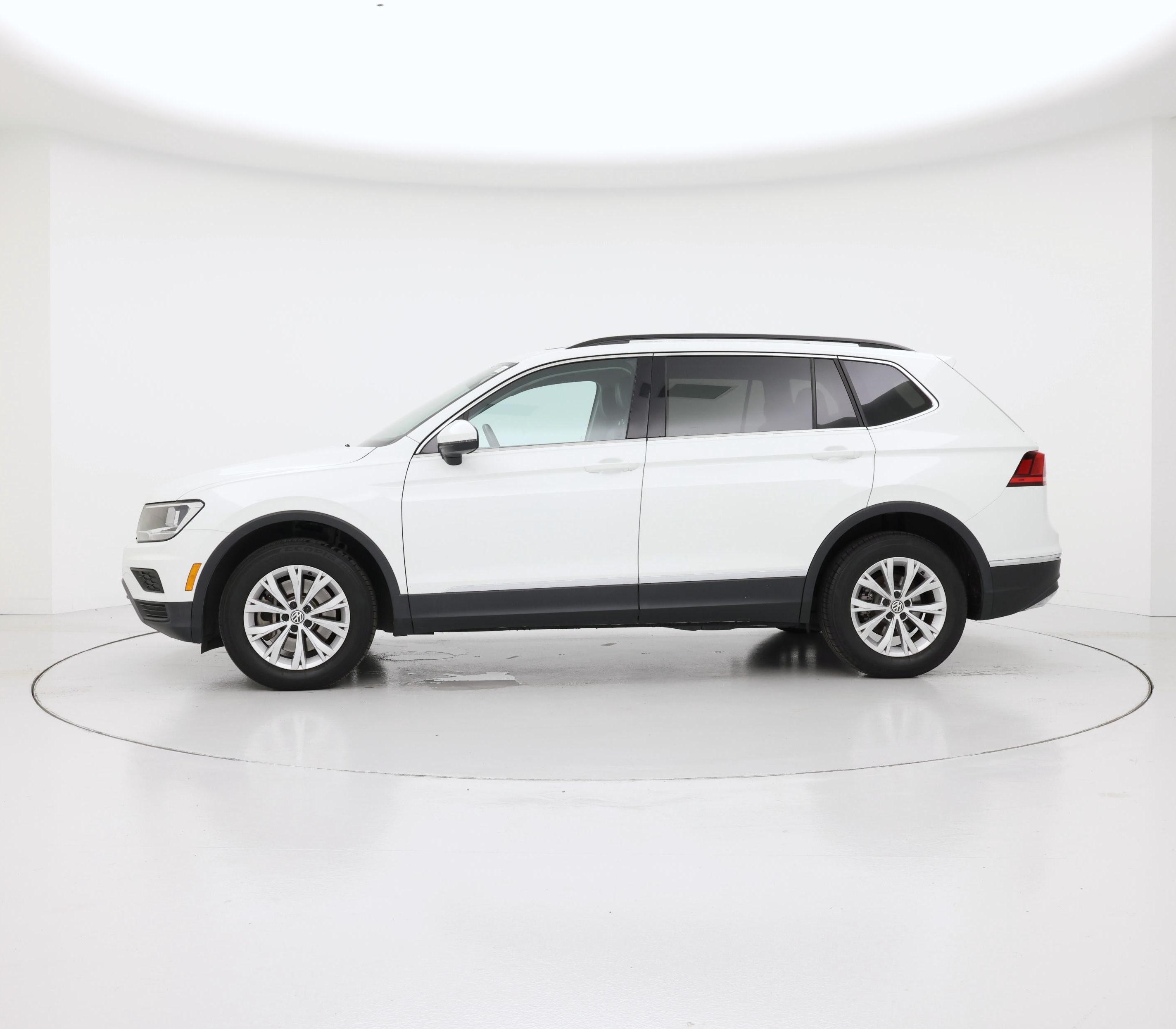 Thumbnail: 2018 Volkswagen Tiguan - 3
