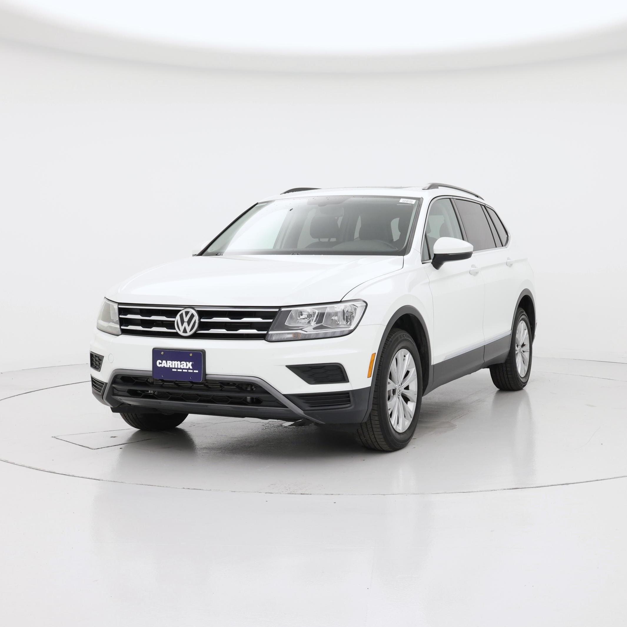 Thumbnail: 2018 Volkswagen Tiguan - 4