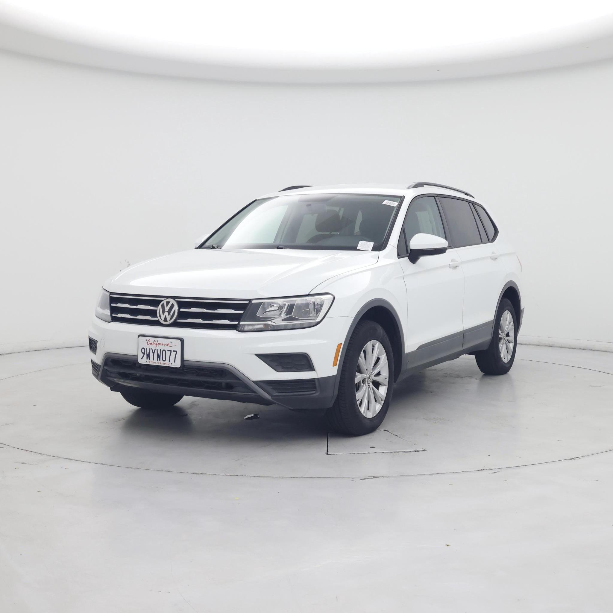 Thumbnail: 2020 Volkswagen Tiguan - 4