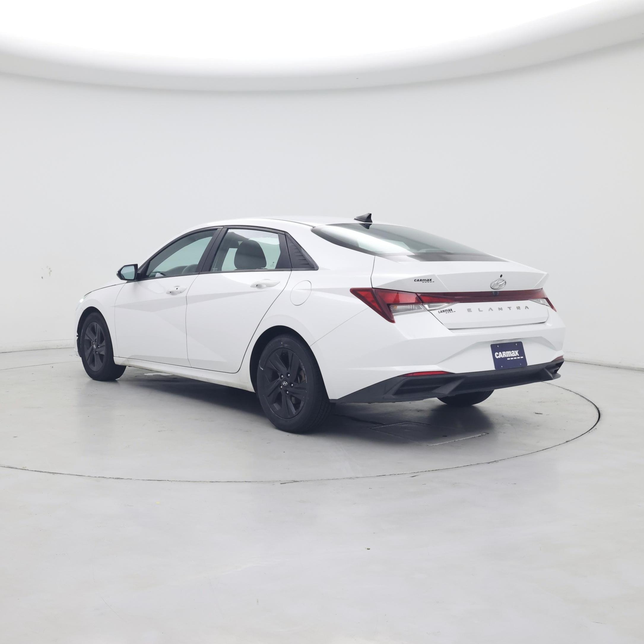 Thumbnail: 2021 Hyundai Elantra - 2