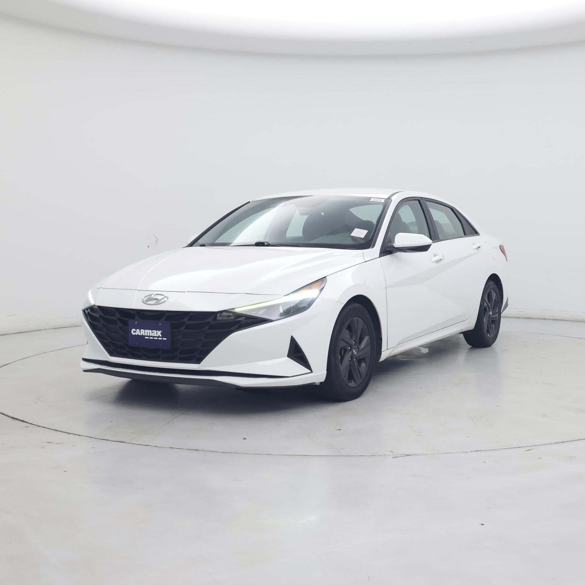 Thumbnail: 2021 Hyundai Elantra - 4