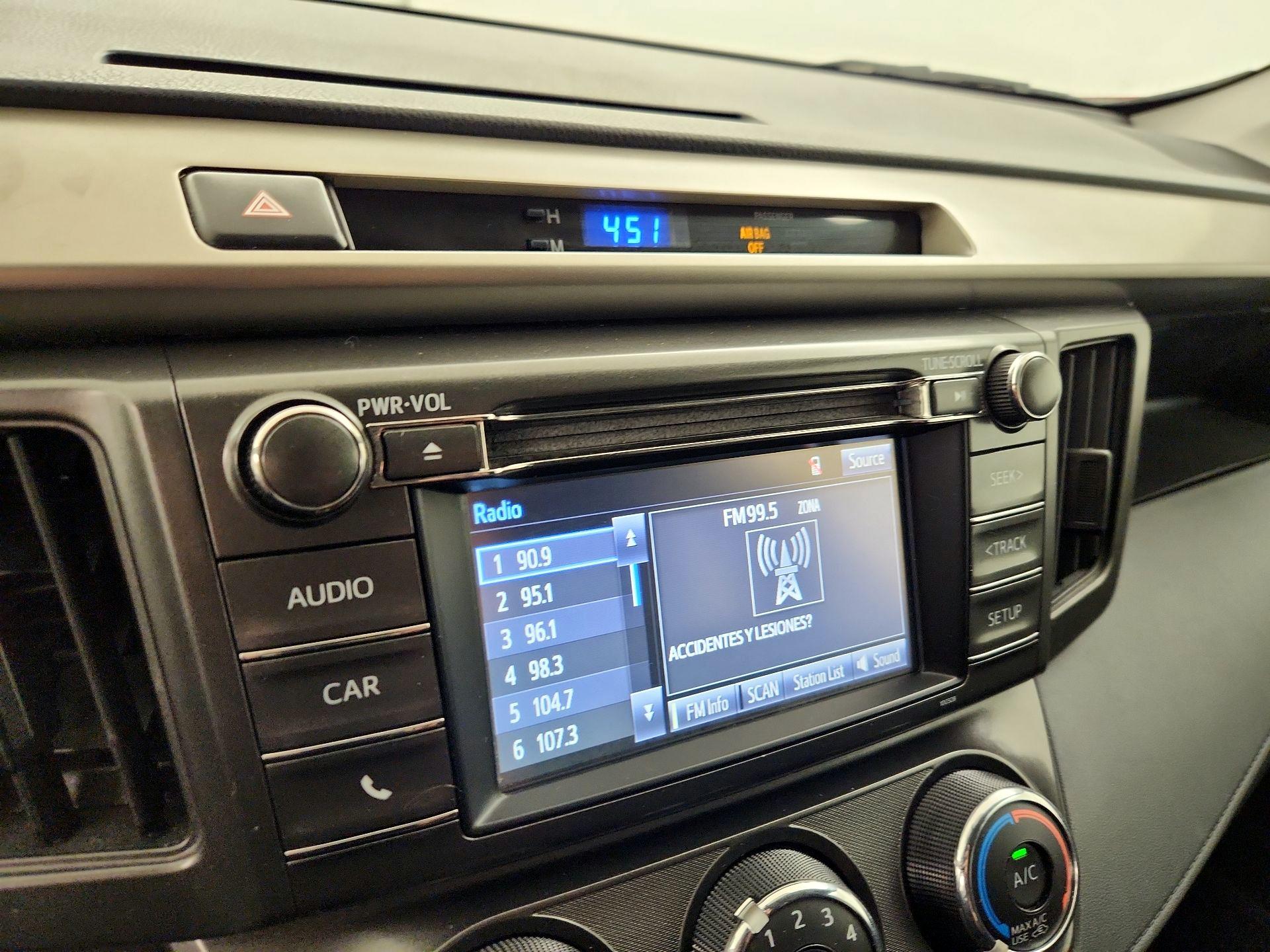 Thumbnail: 2015 Toyota RAV4 - 15