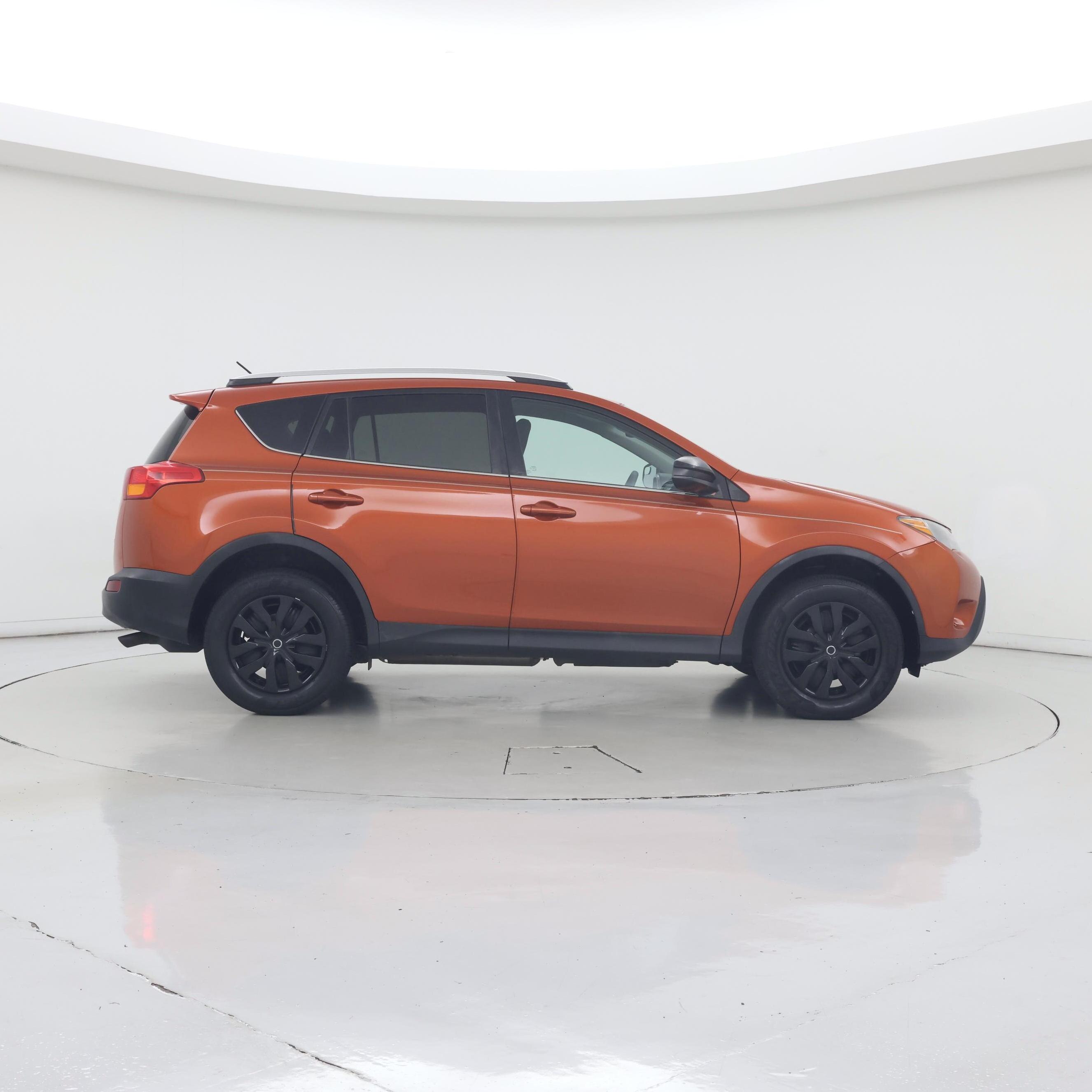 Thumbnail: 2015 Toyota RAV4 - 7