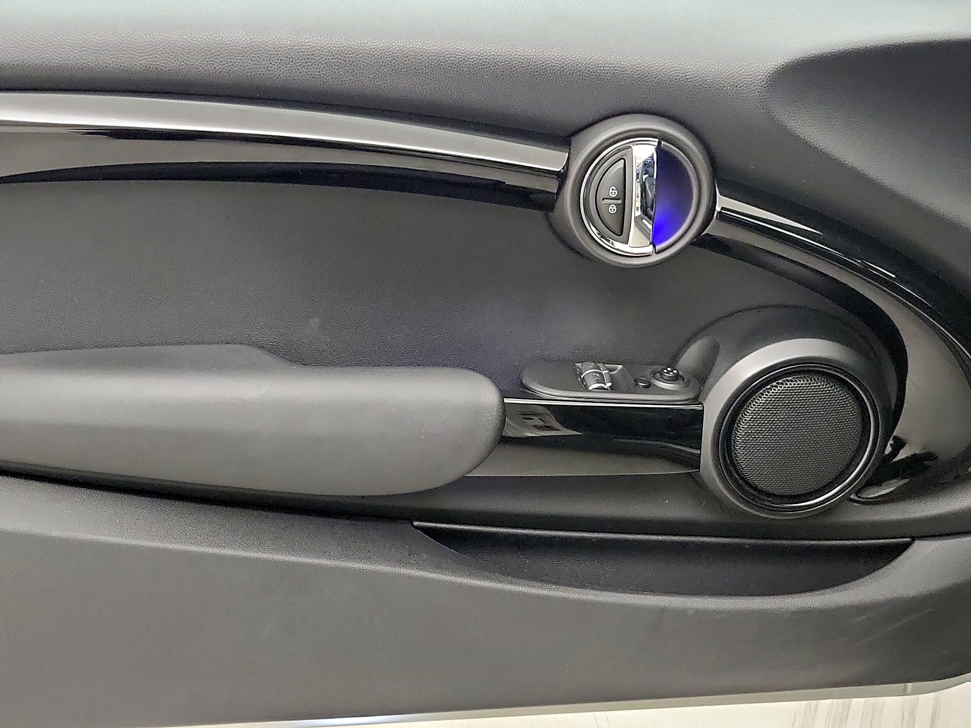 Thumbnail: 2020 MINI Cooper Hardtop - 12