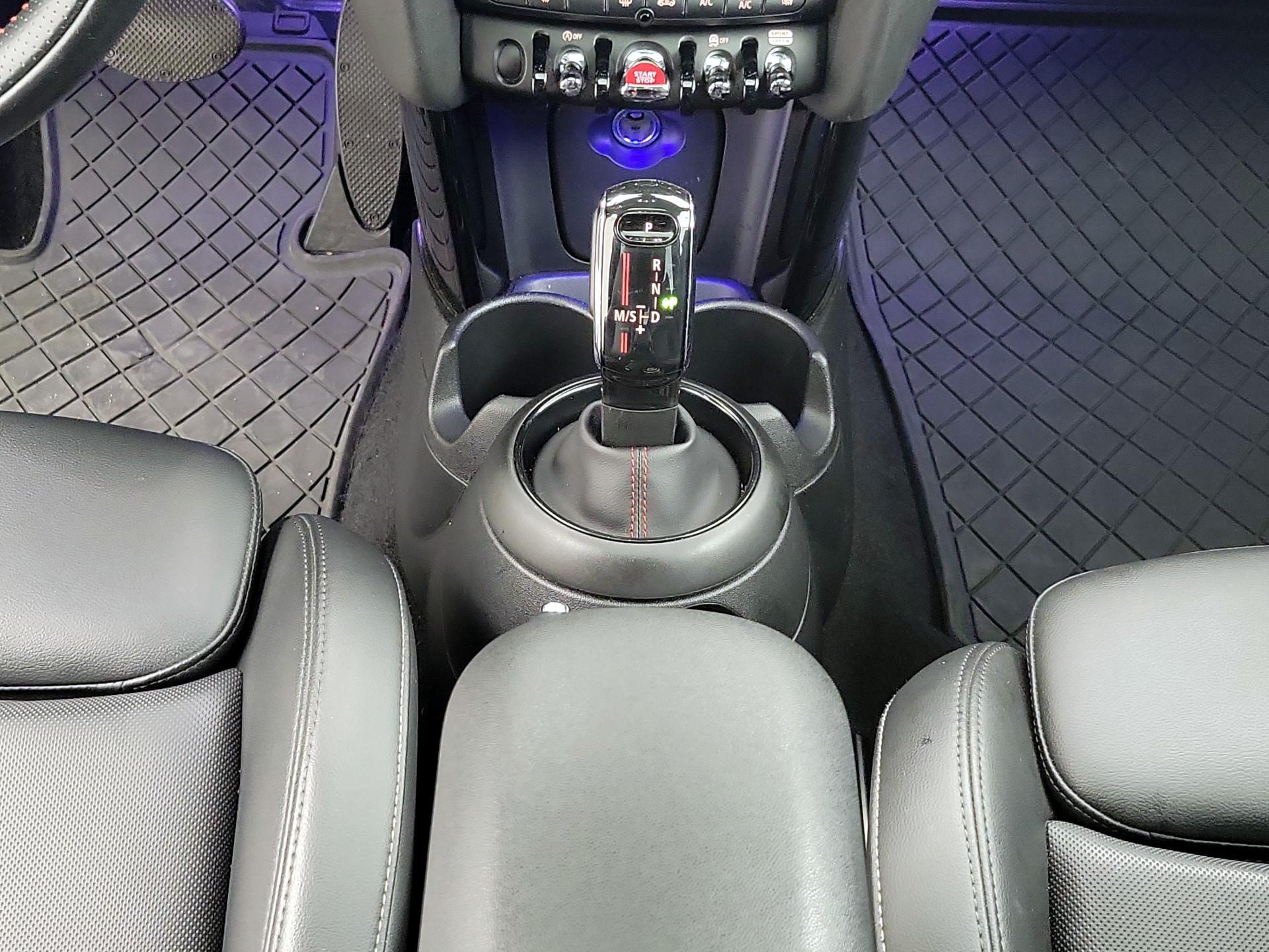 Thumbnail: 2020 MINI Cooper Hardtop - 18