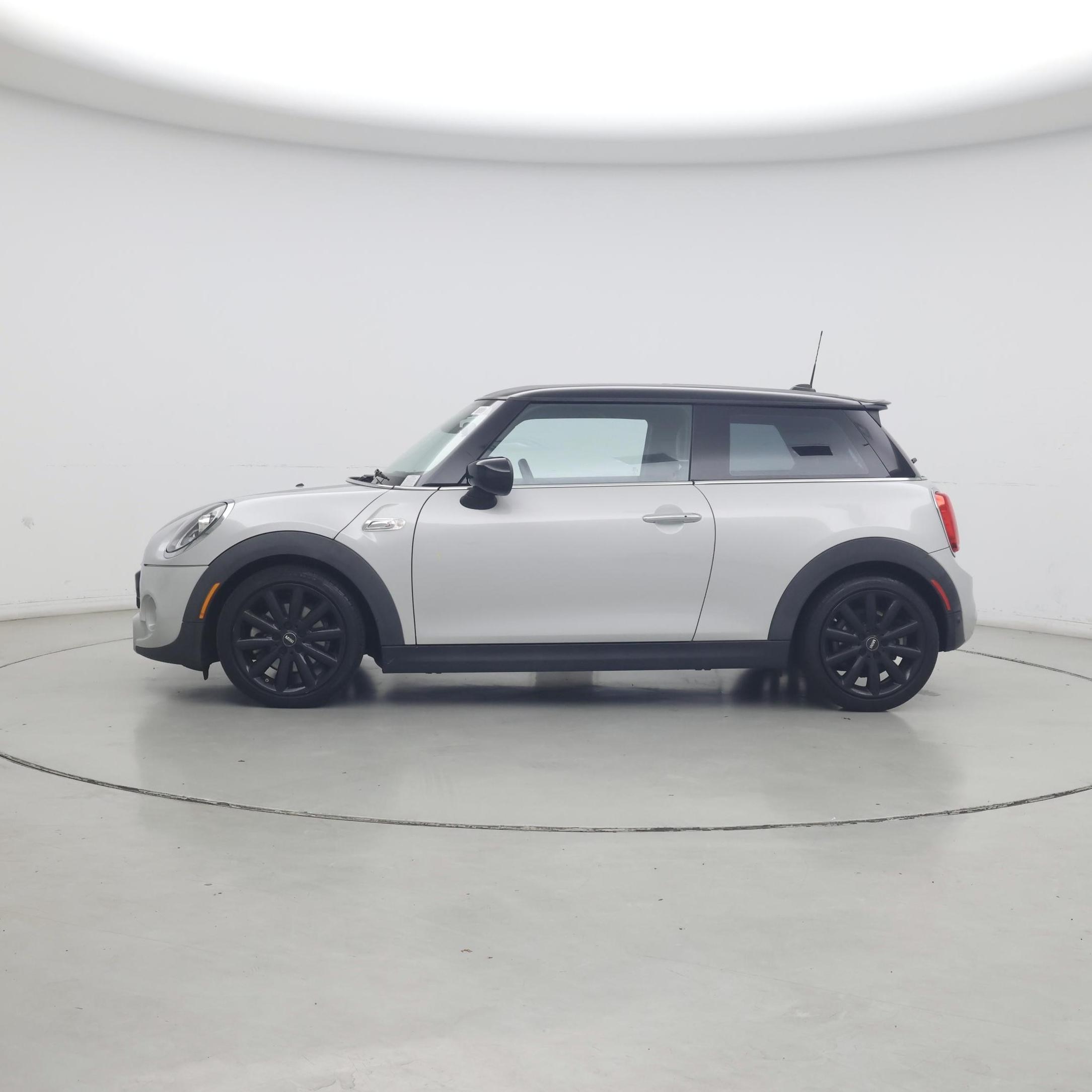 Thumbnail: 2020 MINI Cooper Hardtop - 3