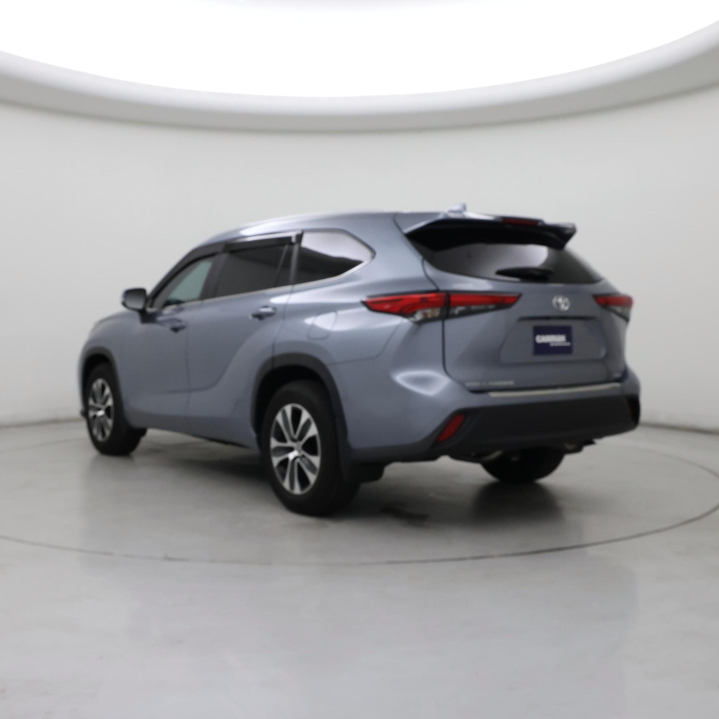 Thumbnail: 2023 Toyota Highlander - 2