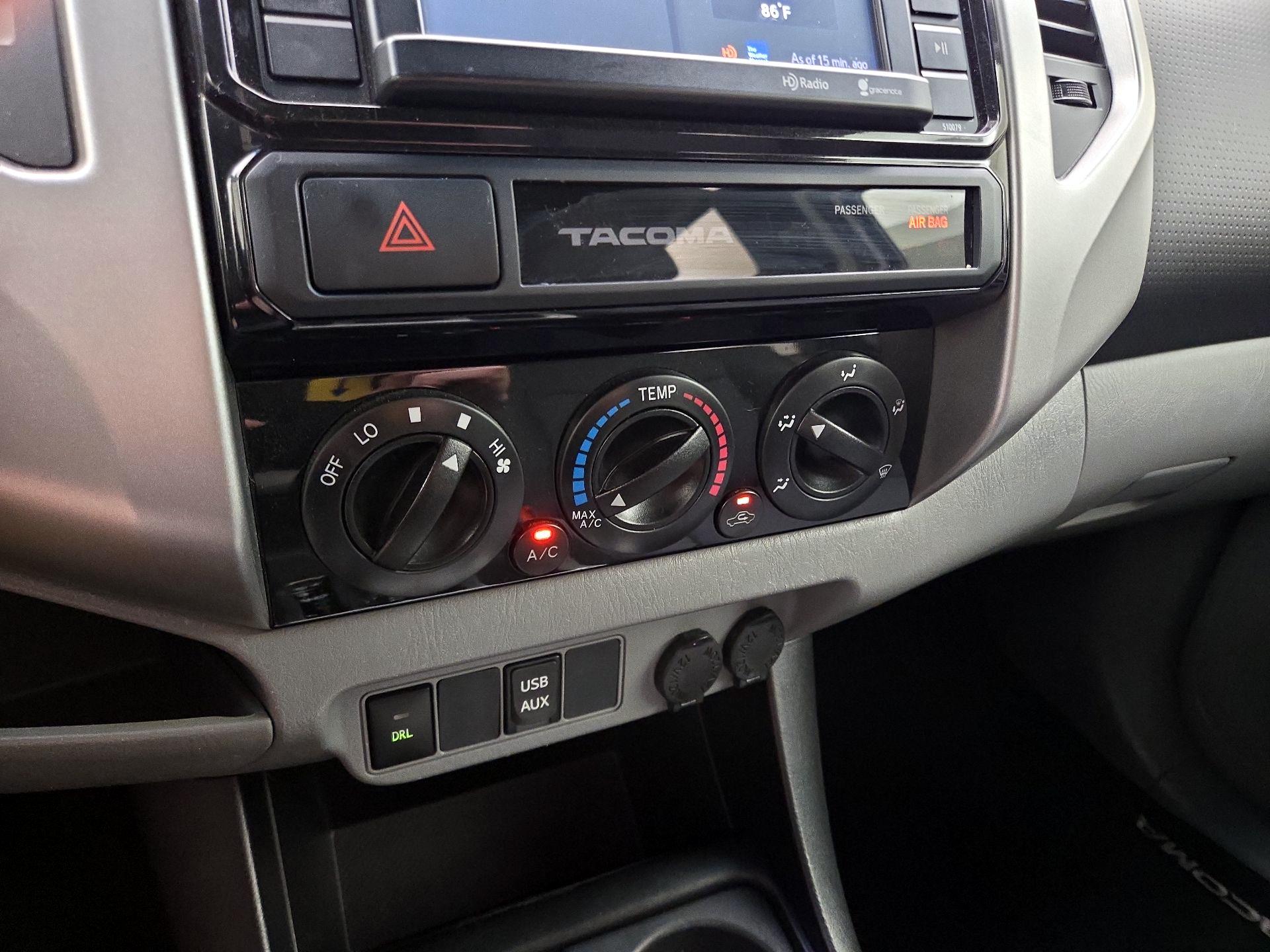 Thumbnail: 2015 Toyota Tacoma - 16