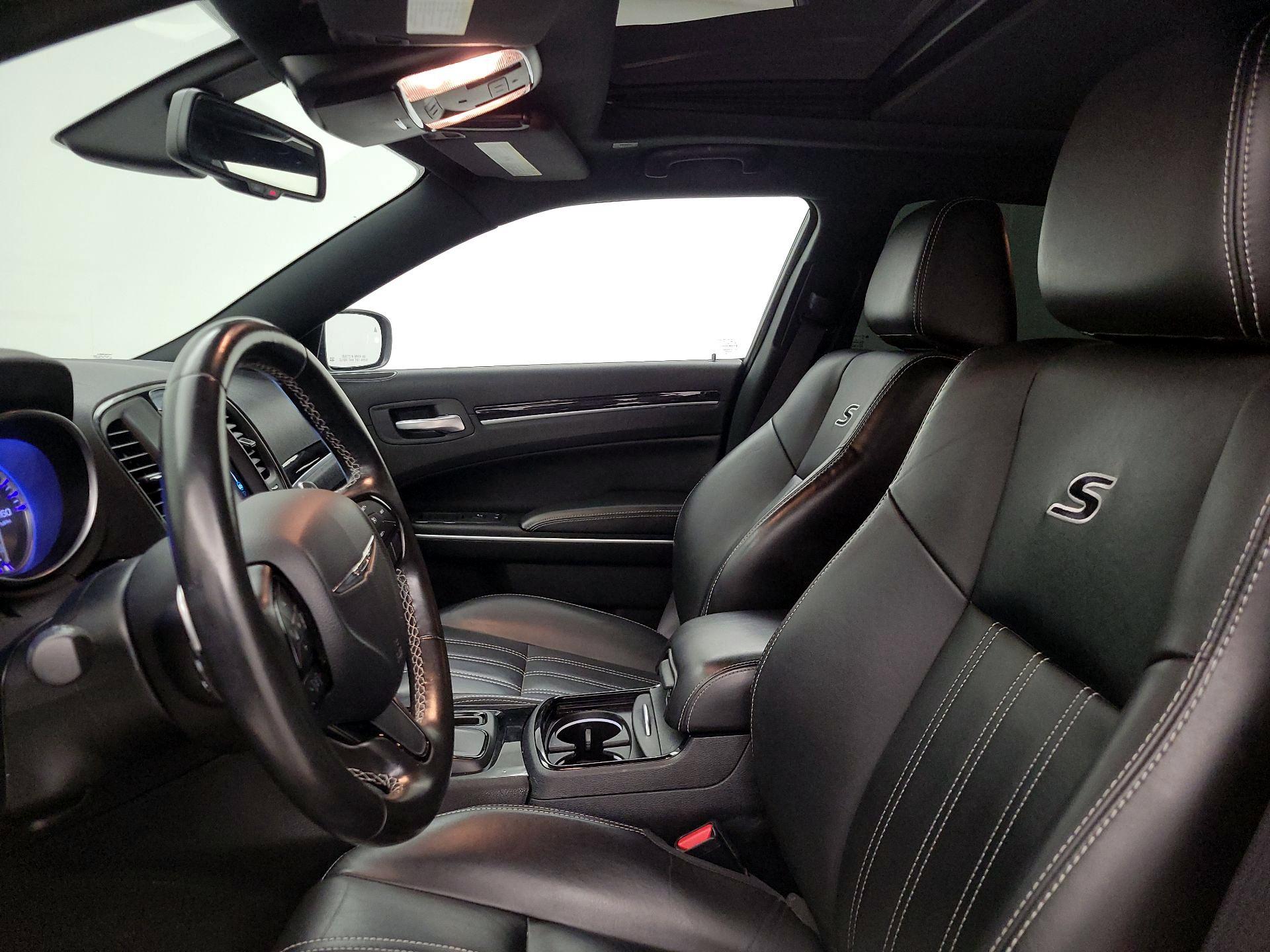 Thumbnail: 2021 Chrysler 300 - 18