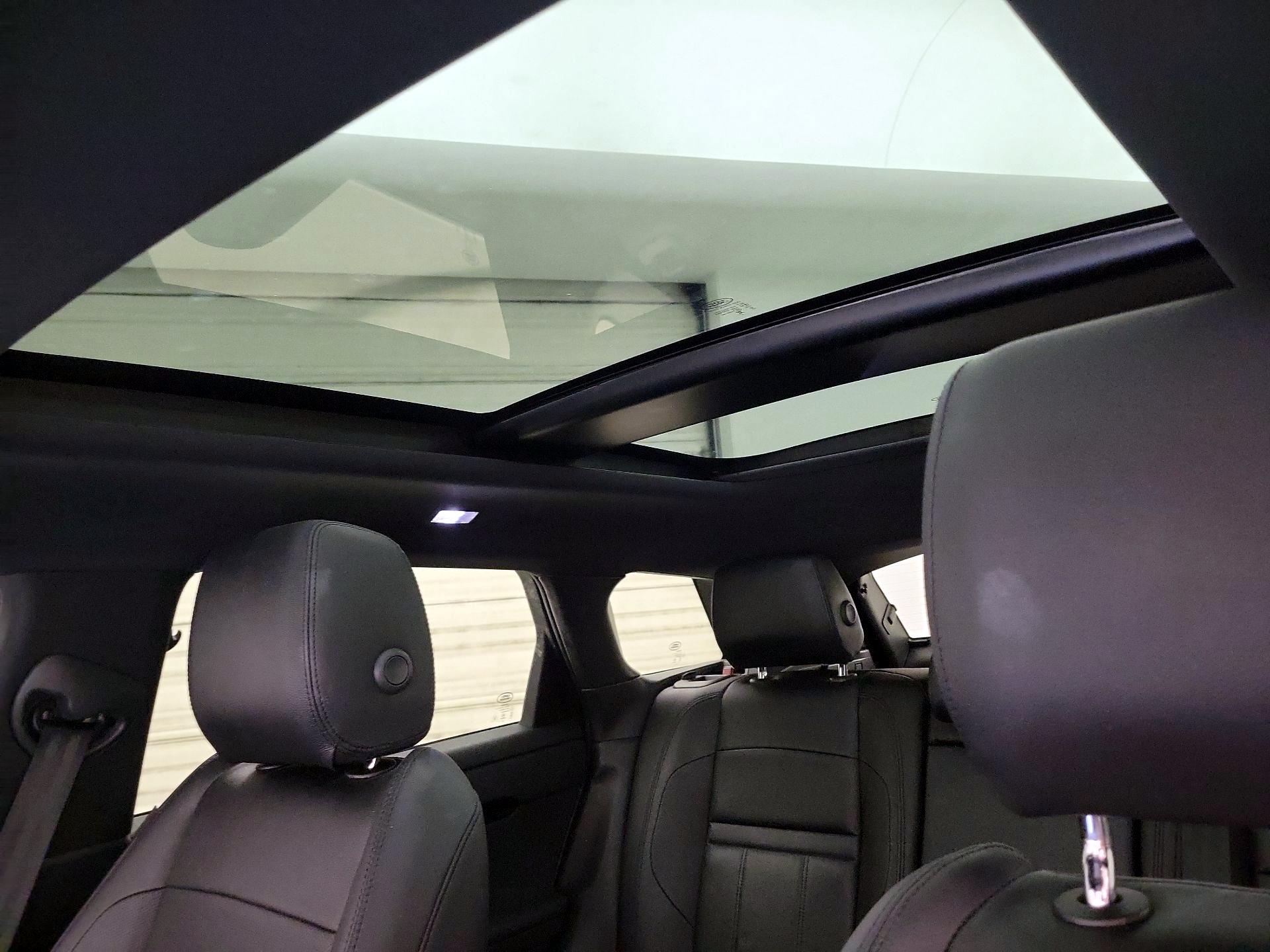 Thumbnail: 2024 Land Rover Range Rover Evoque - 19